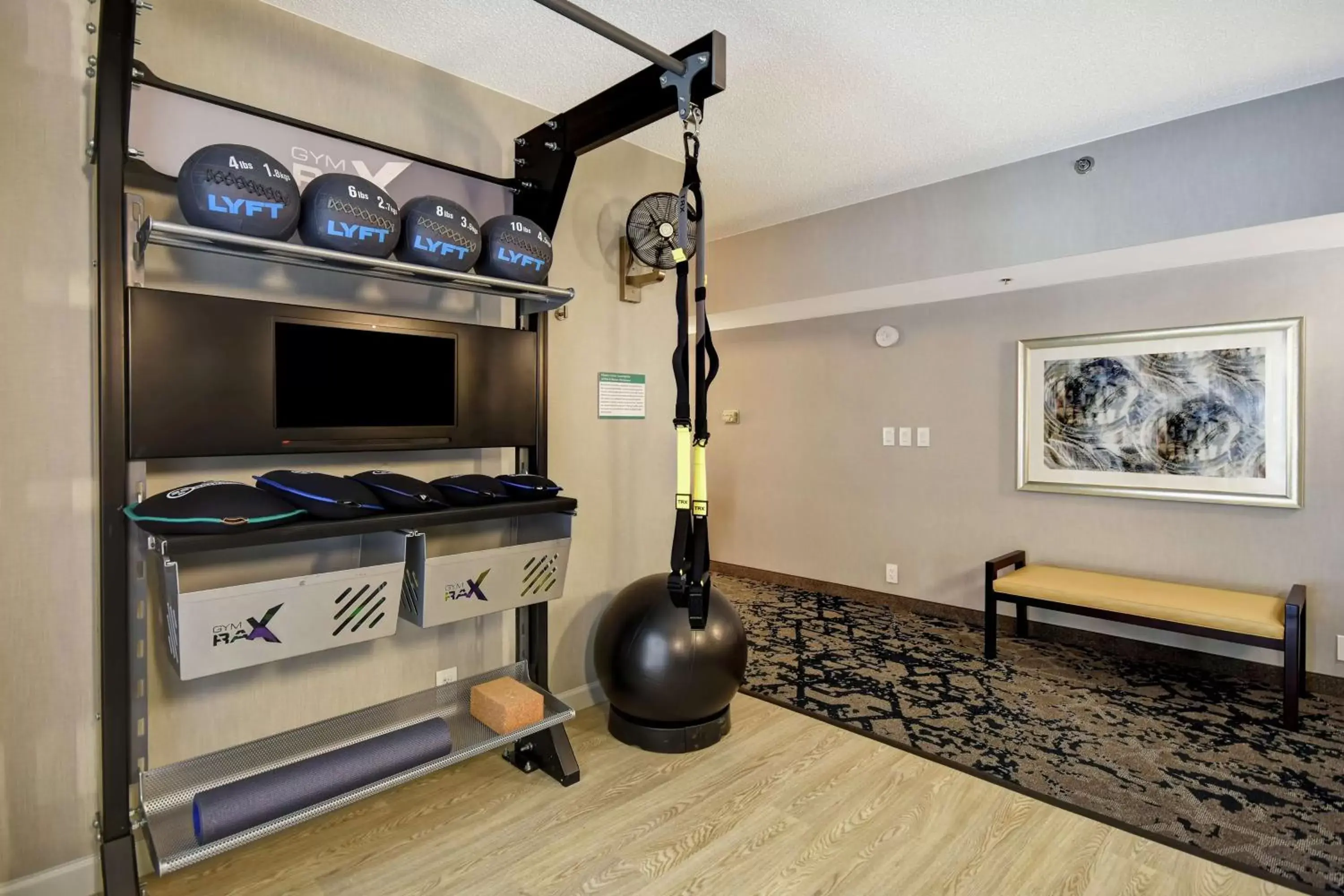 Bedroom, Fitness Center/Facilities in Embassy Suites by Hilton Raleigh Durham Research Triangle