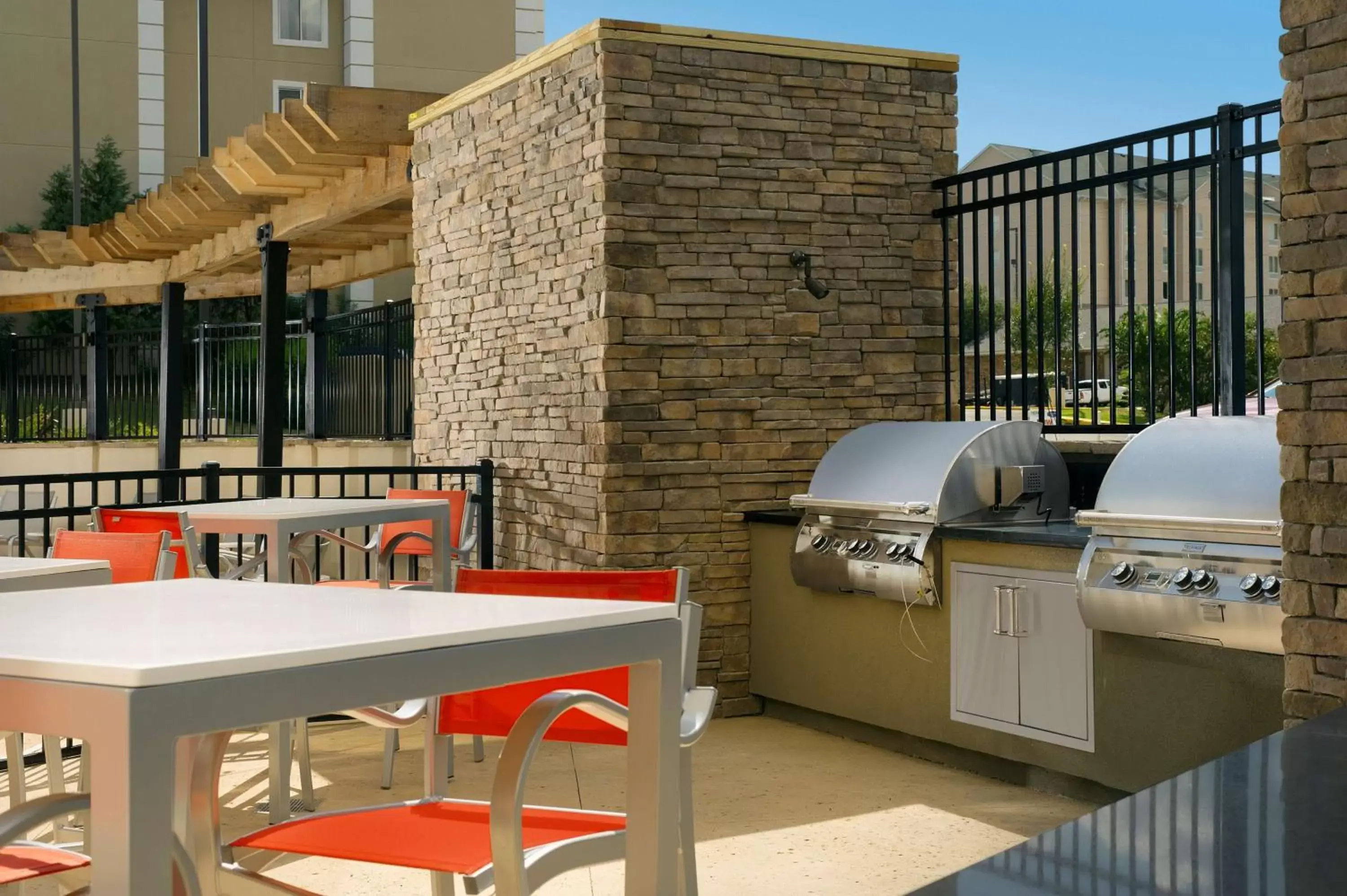 Patio in Hampton Inn by Hilton Hattiesburg