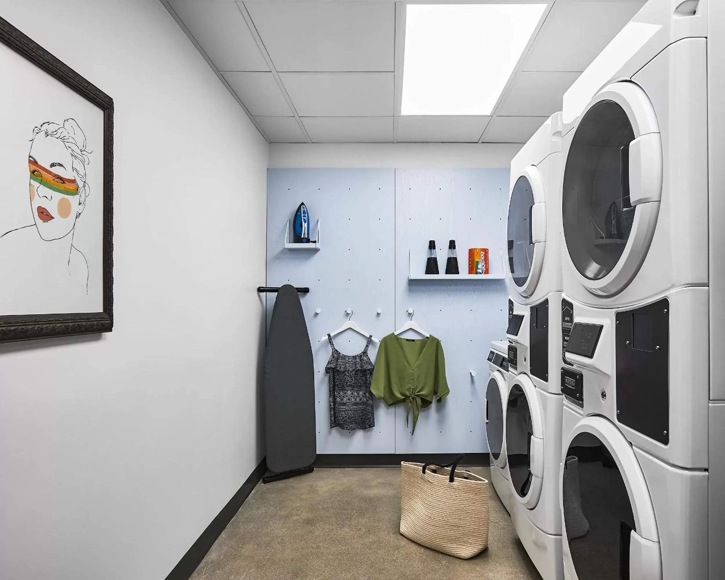 laundry in Catbird Hotel