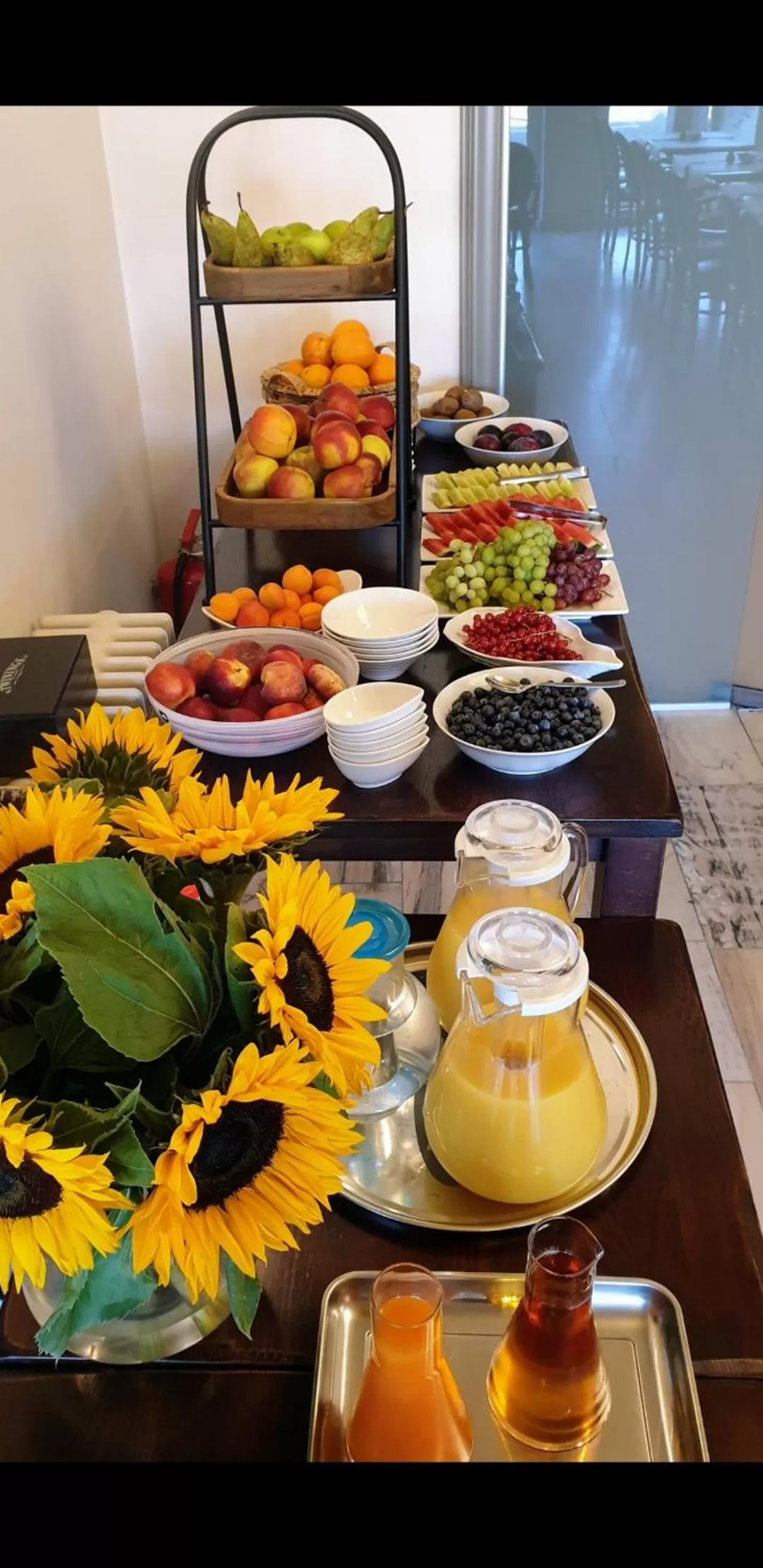 Food and drinks in Belrom Hotel