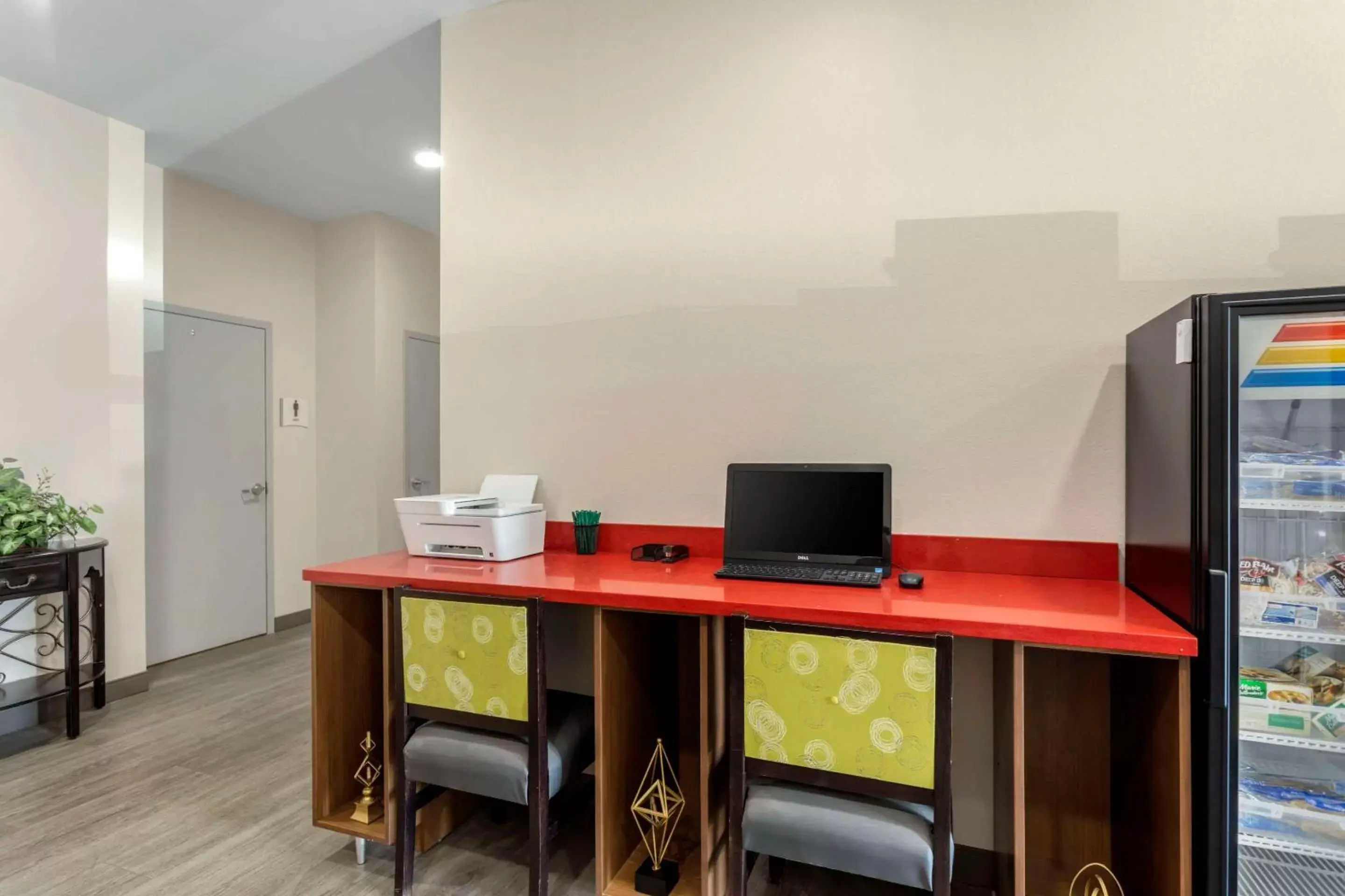 Business facilities, TV/Entertainment Center in Quality Inn Cookeville