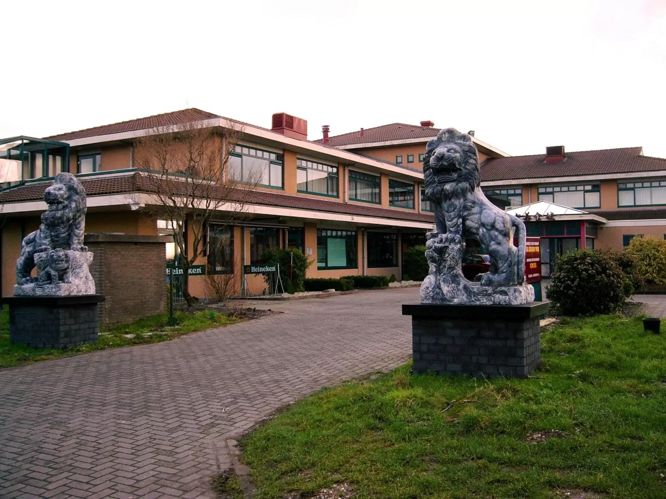 Facade/entrance, Property Building in Hotel het Oosten