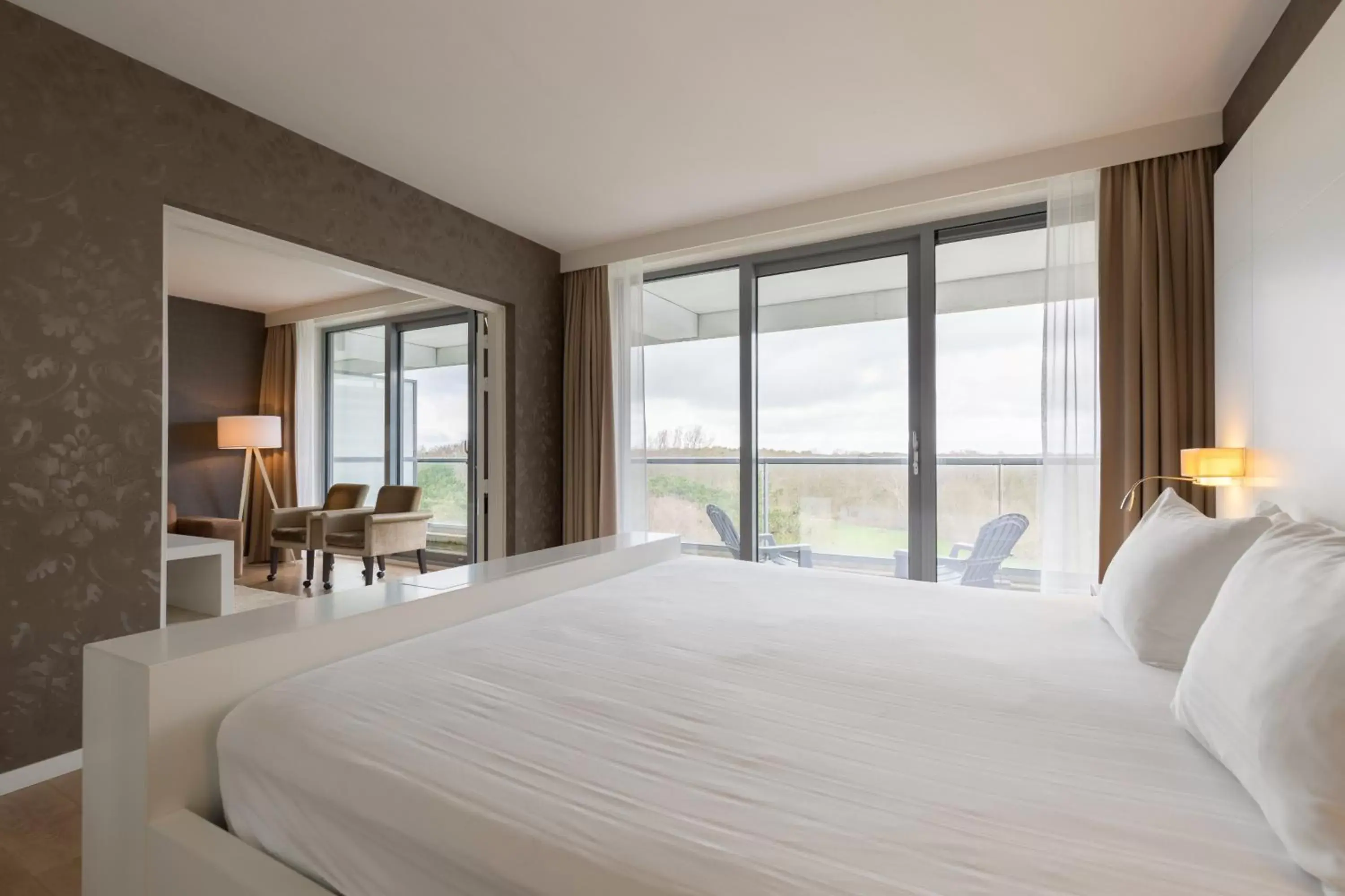 Photo of the whole room, Bed in Leonardo Royal Hotel Den Haag Promenade