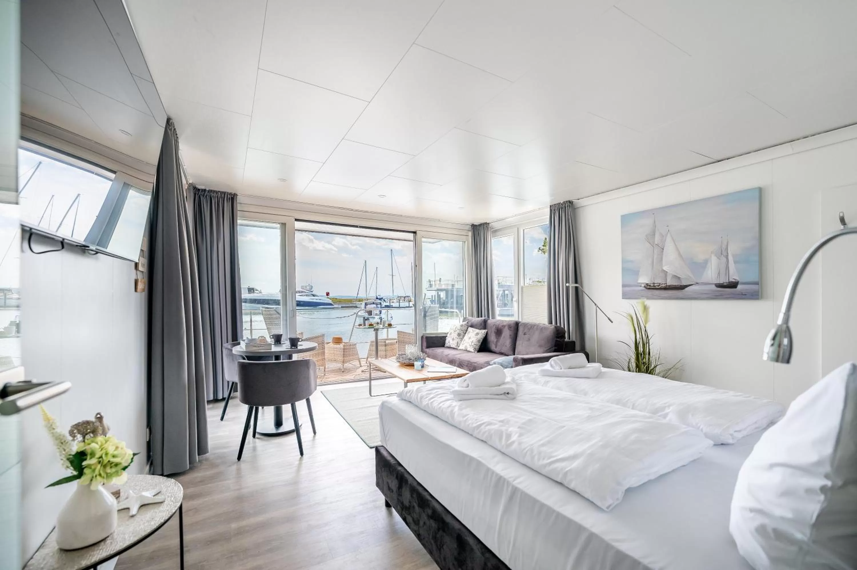 Bed in Marina Martinshafen