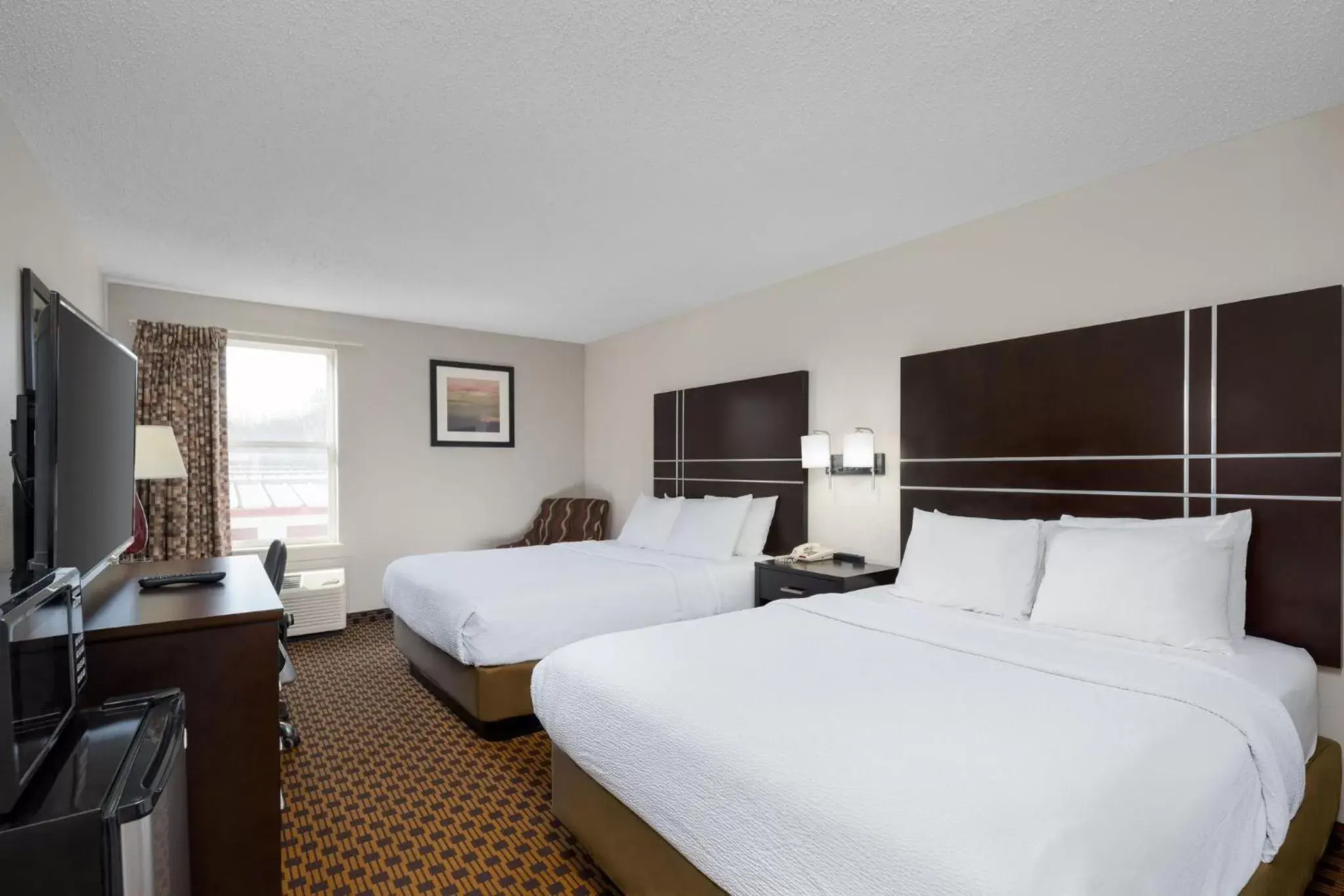 Bedroom, Bed in SureStay Plus Hotel Chattanooga Hamilton Place by Best Western