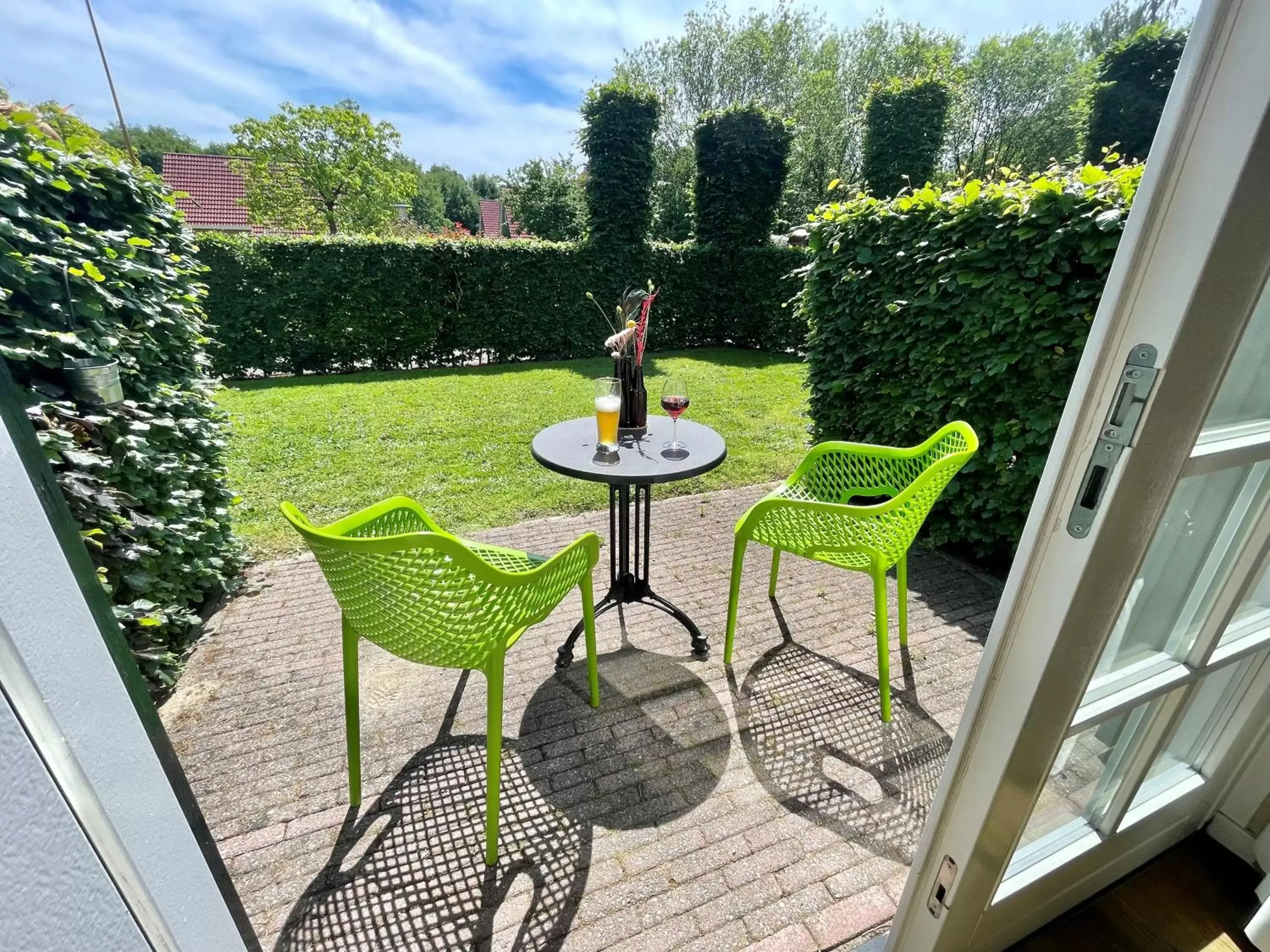 Garden view in Auberge De Hilver