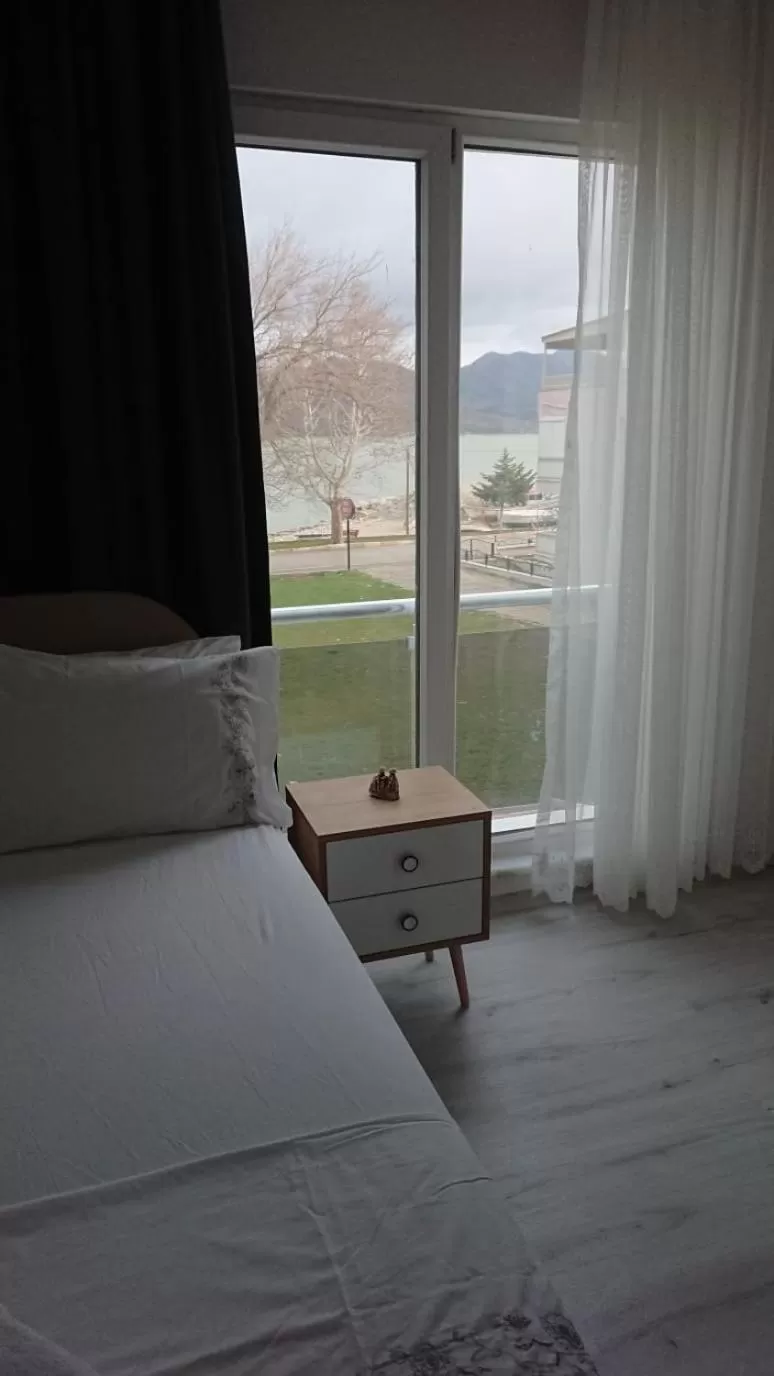 Bed in Ali's Pension ada alis