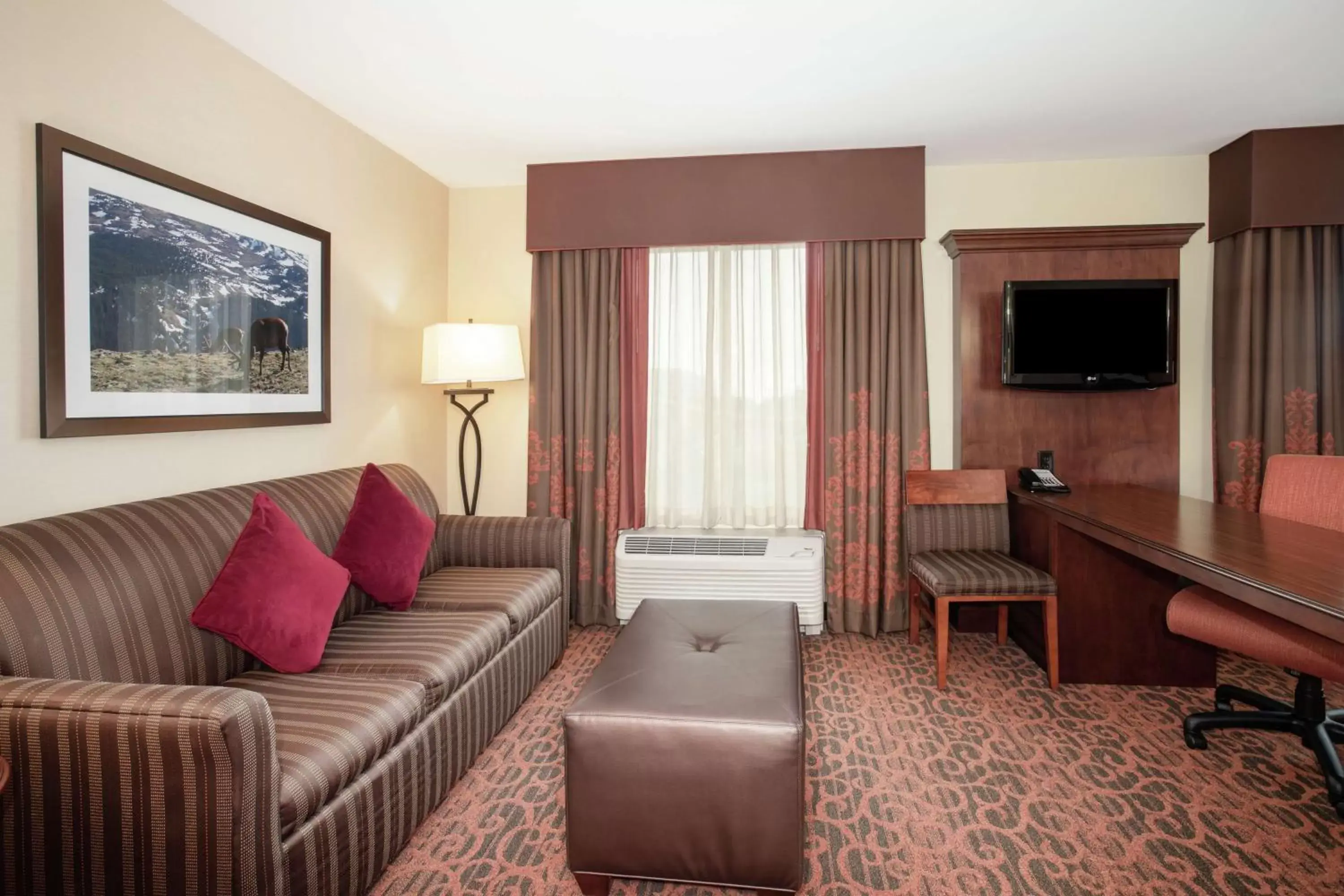 Bedroom, Seating Area in Hampton Inn and Suites Denver/South-RidgeGate