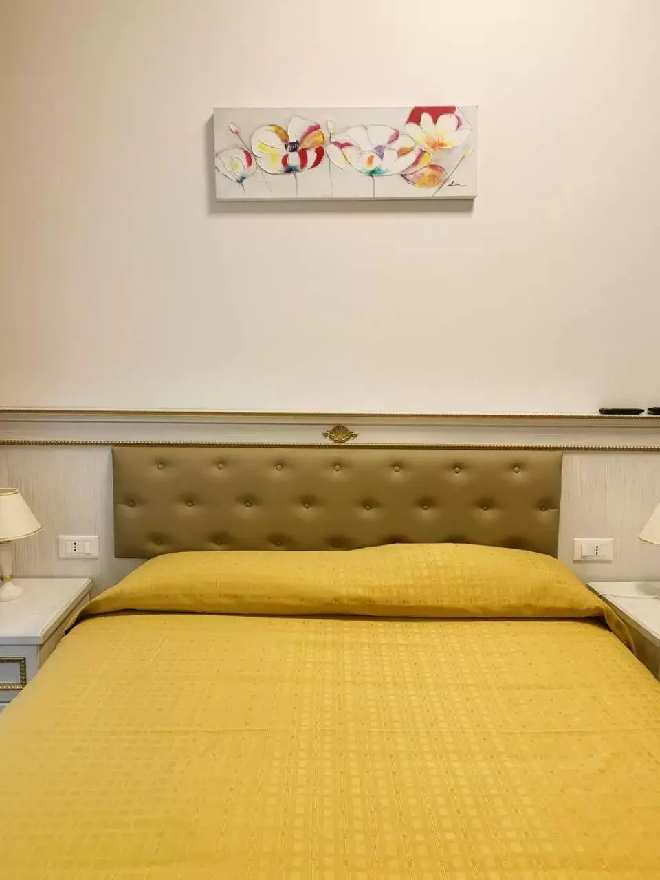 Bed in Hotel Genova Liberty