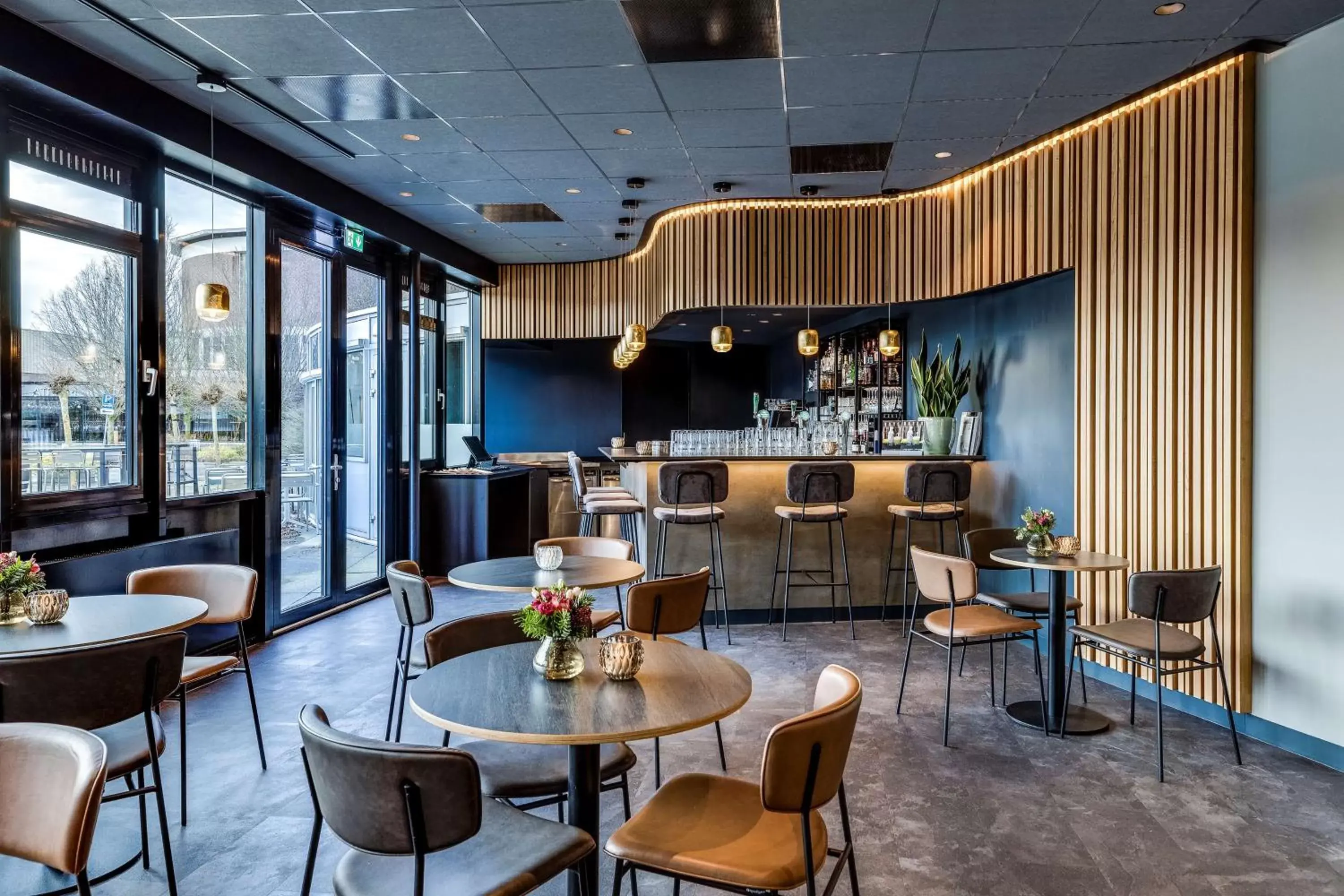 Lounge or bar, Lounge/Bar in NH Noordwijk Conference Centre Leeuwenhorst