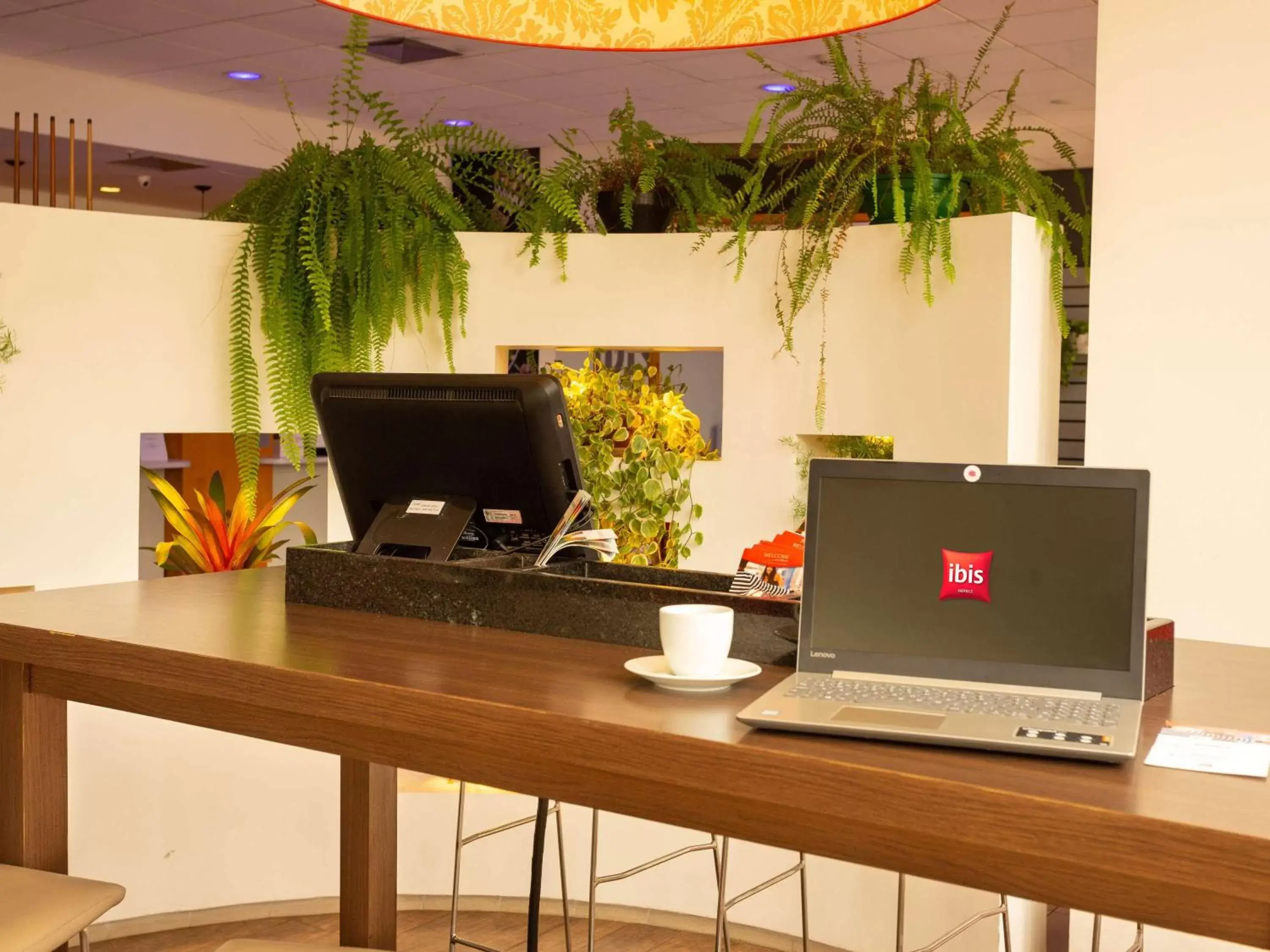 Restaurant/places to eat, Business Area/Conference Room in ibis Piracicaba