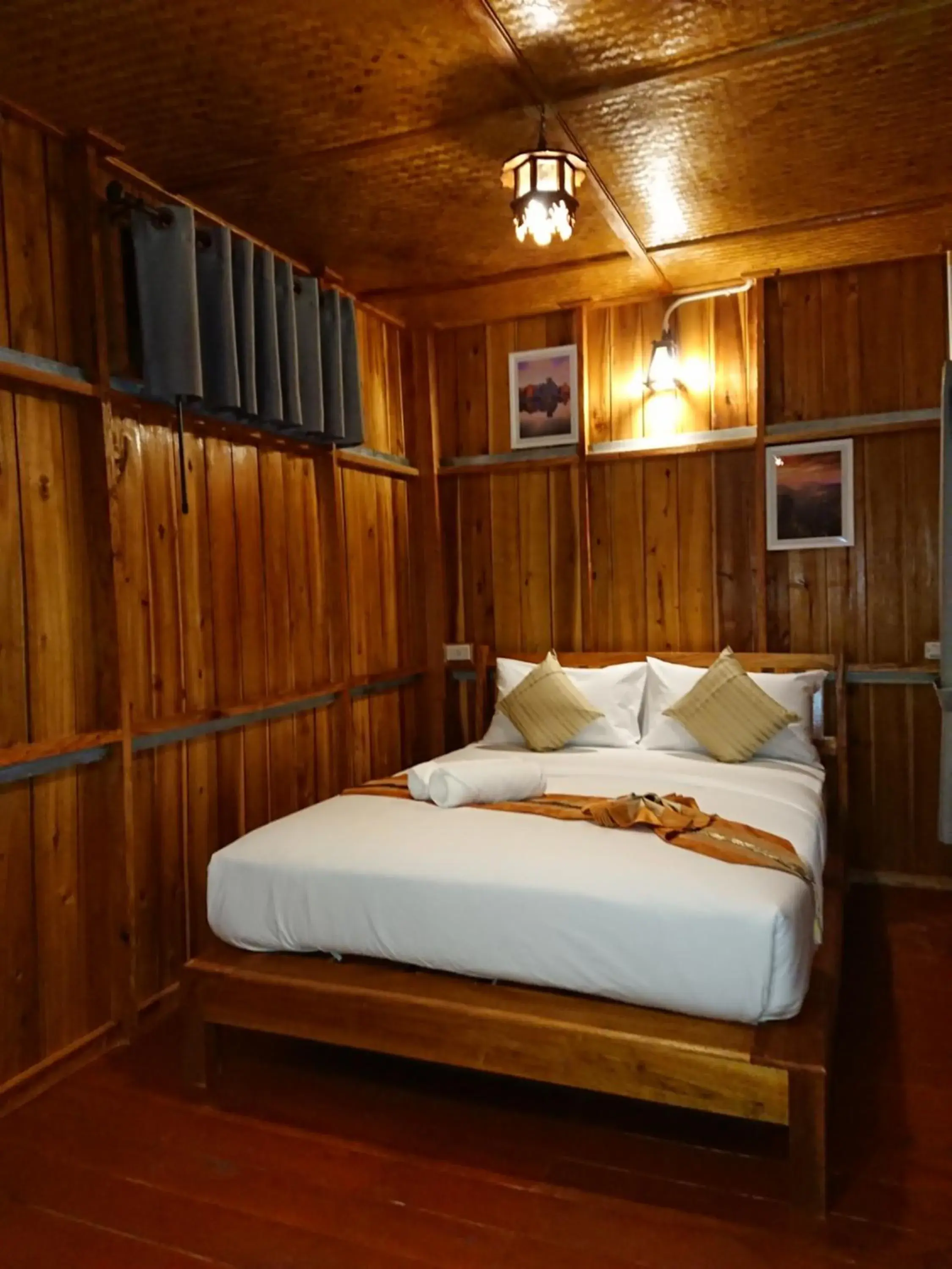 Bedroom, Bed in Lanta Para hut