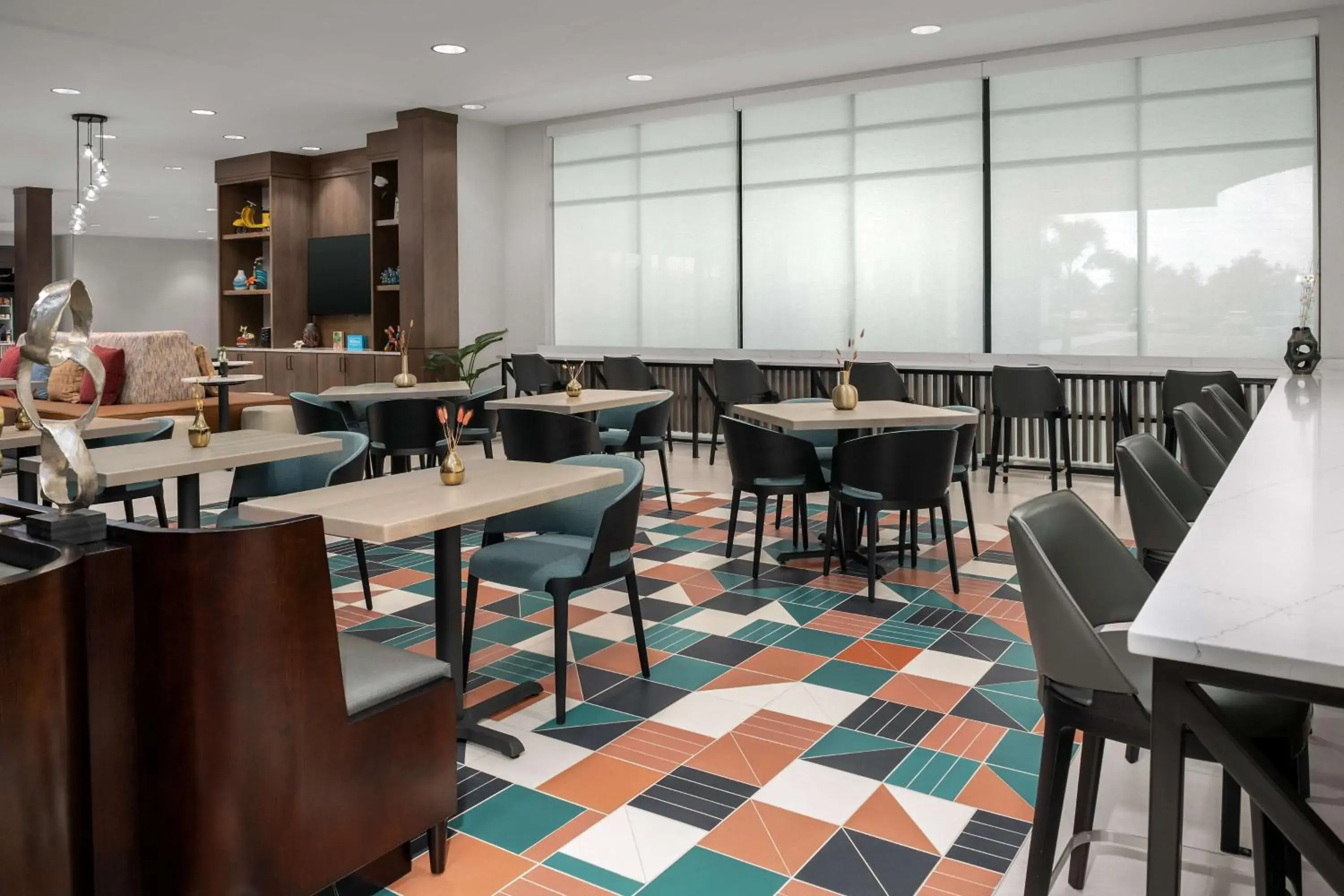 Lobby or reception, Restaurant/Places to Eat in Hampton Inn Orlando Lake Nona