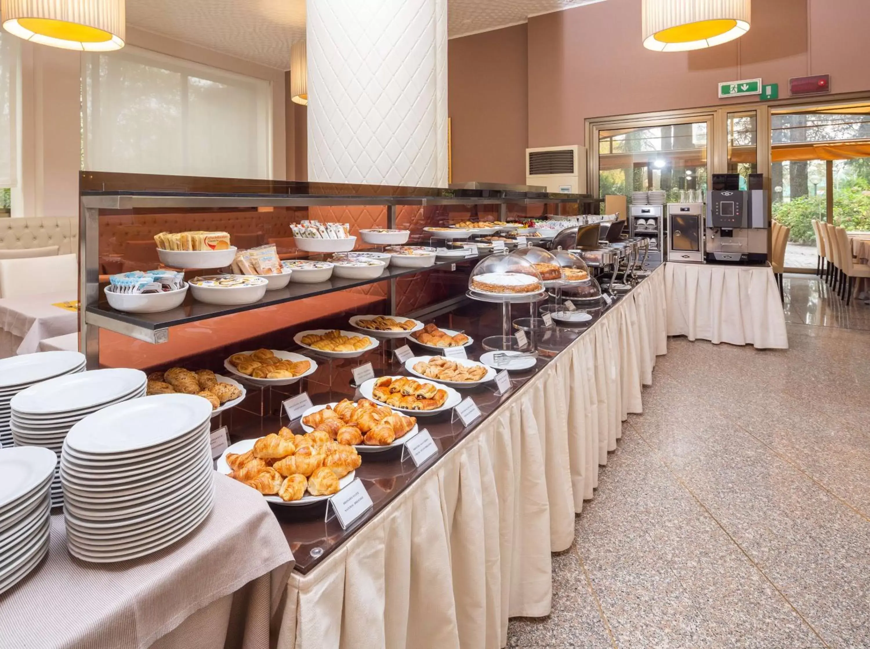 Restaurant/places to eat, Food in Best Western Air Hotel Linate