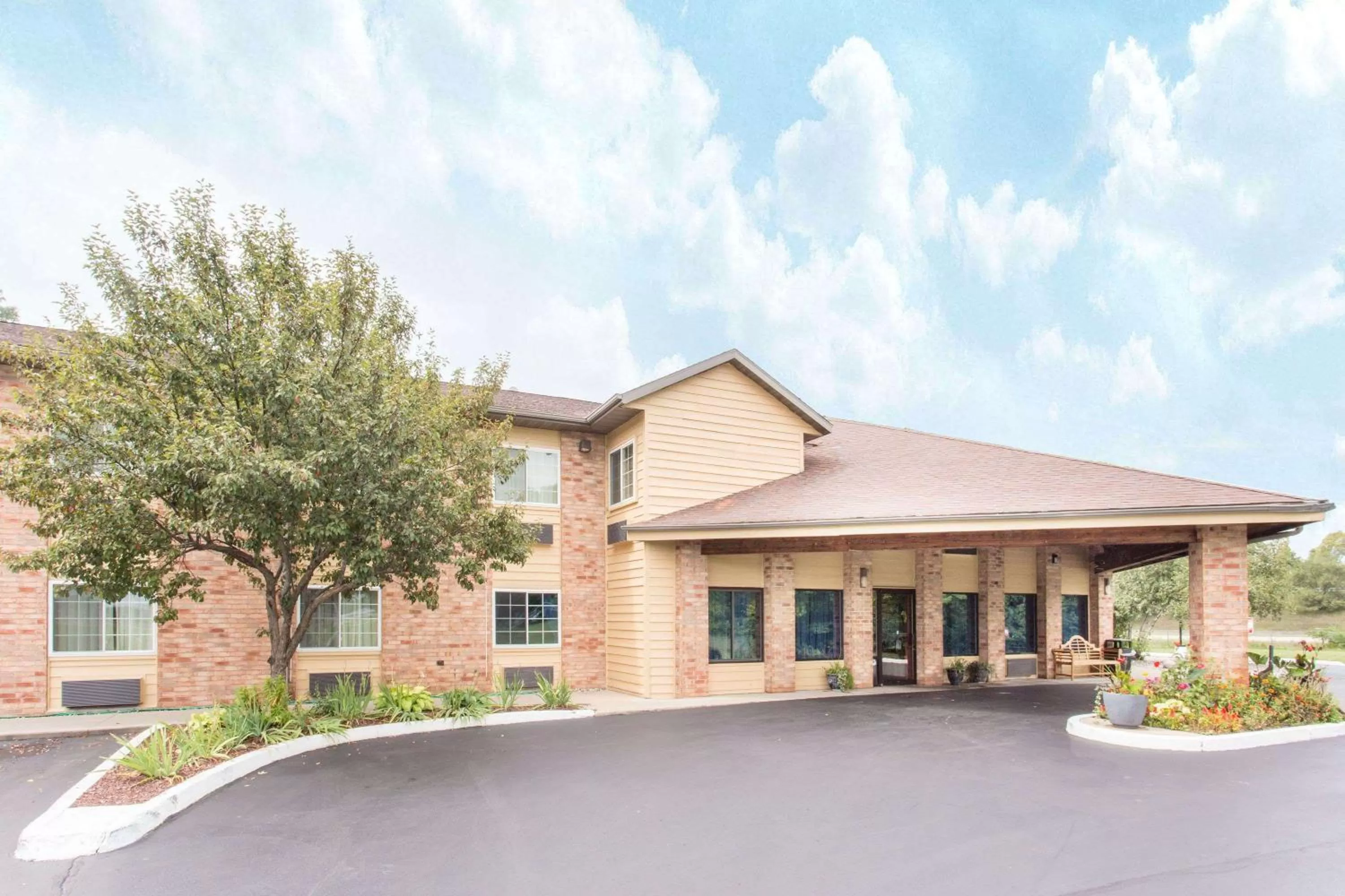 Property building in Baymont by Wyndham Muskegon