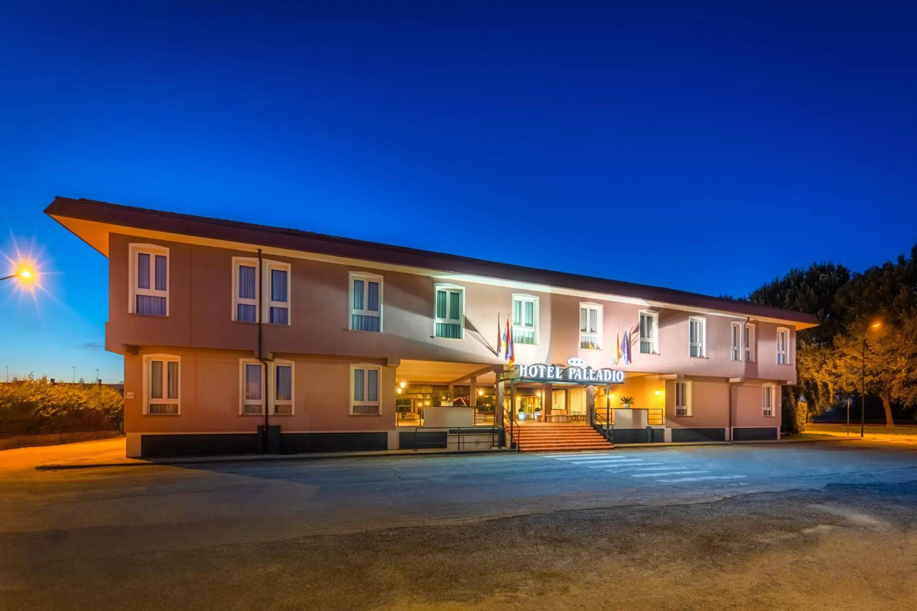 Facade/entrance, Property Building in Hotel Palladio