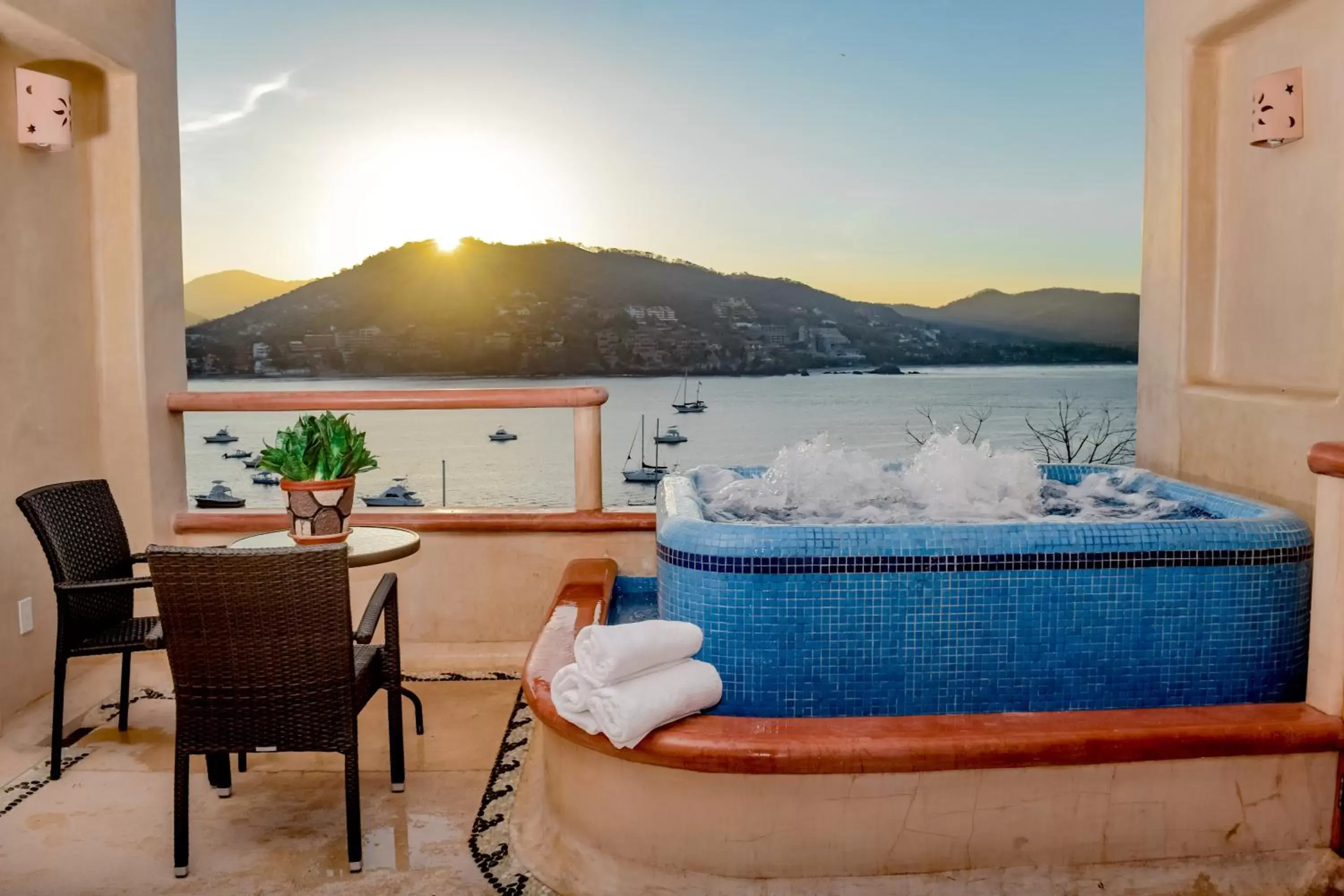 Balcony/Terrace, Mountain View in Villa del Pescador