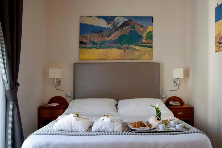 Bed in Hotel Villa Luisa