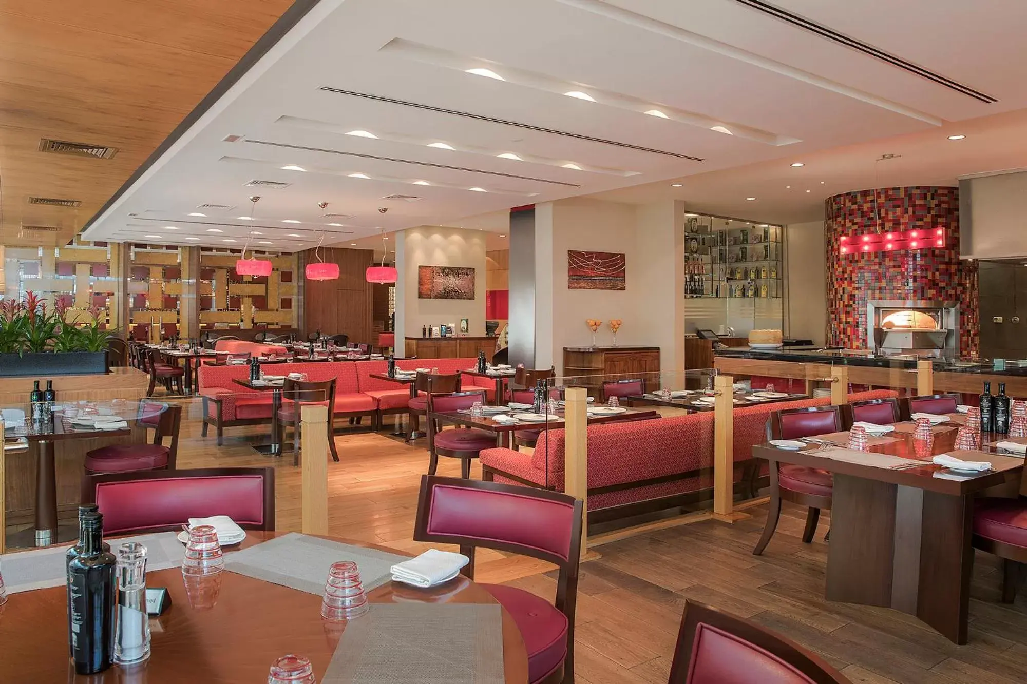 Restaurant/Places to Eat in Media Rotana Dubai