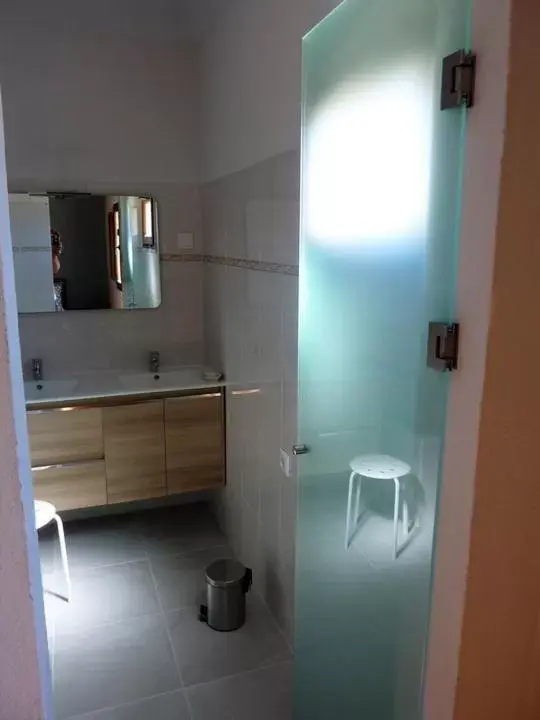 Bathroom in Quinta Laranjal da Arrabida
