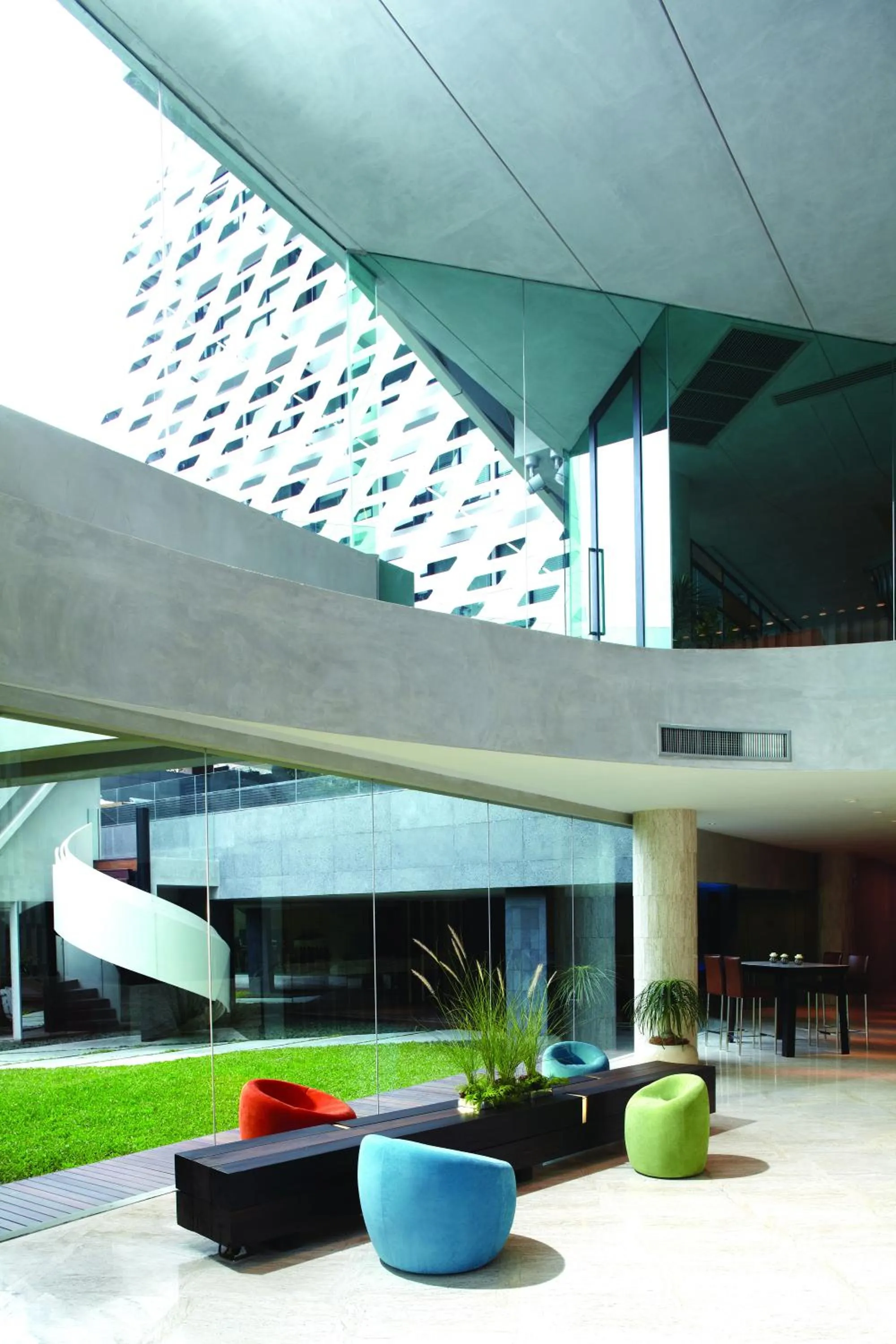 Lobby or reception in LiT BANGKOK Hotel