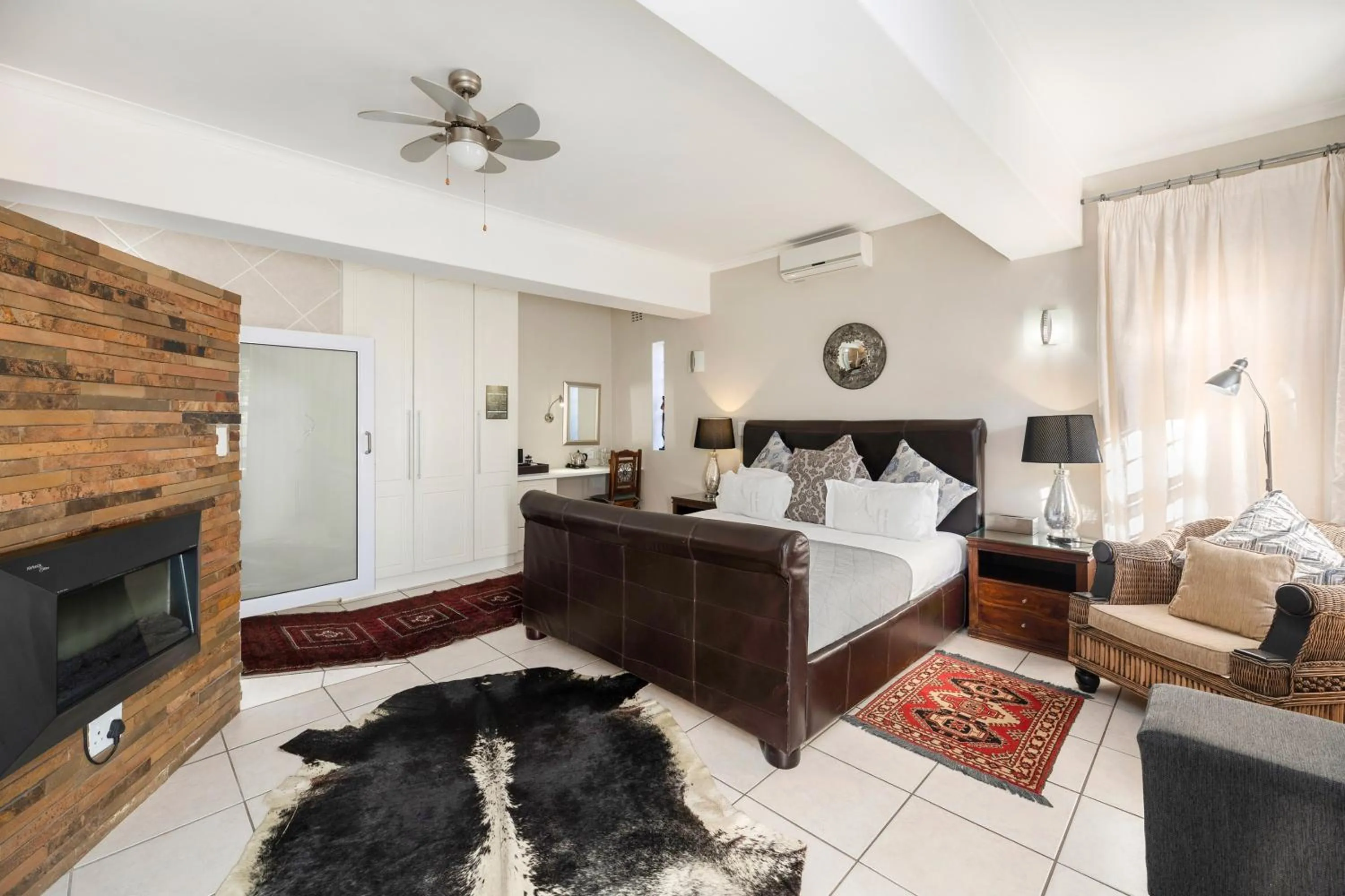 Bedroom, Bed in Arum Guest House