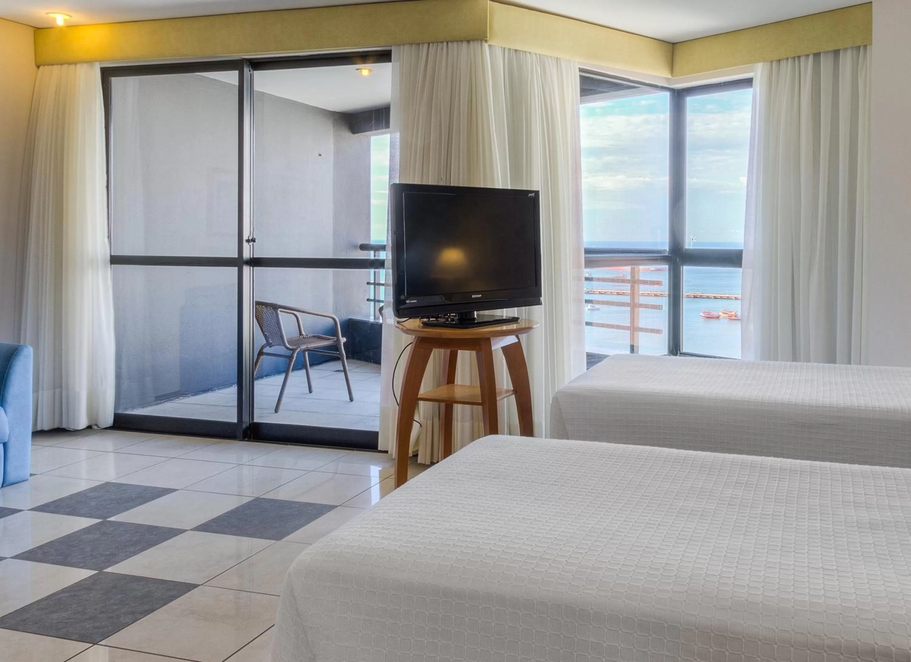 Bedroom, Bed in Iate Plaza Hotel