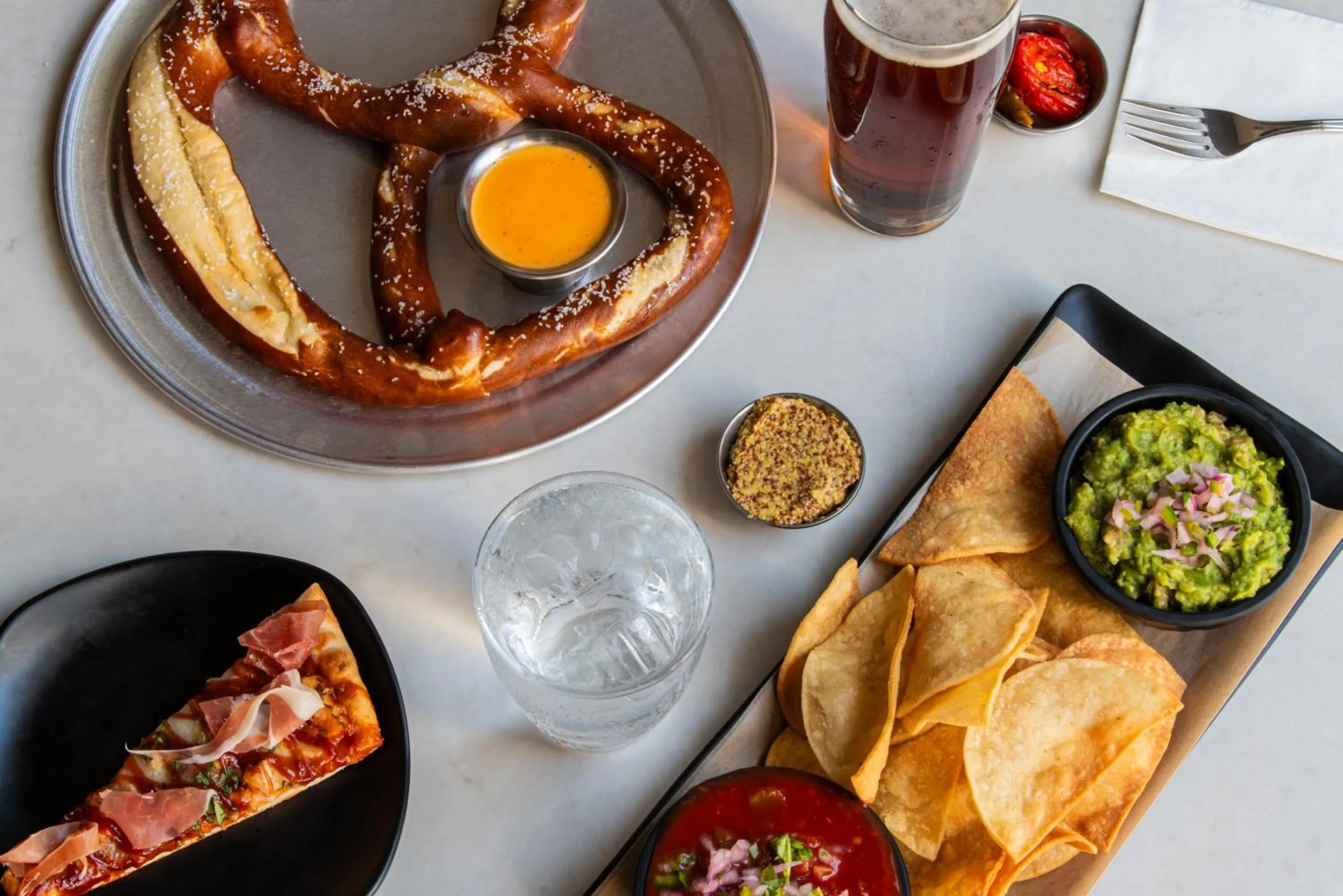 Food and drinks in Homewood Suites By Hilton Charlotte Uptown First Ward