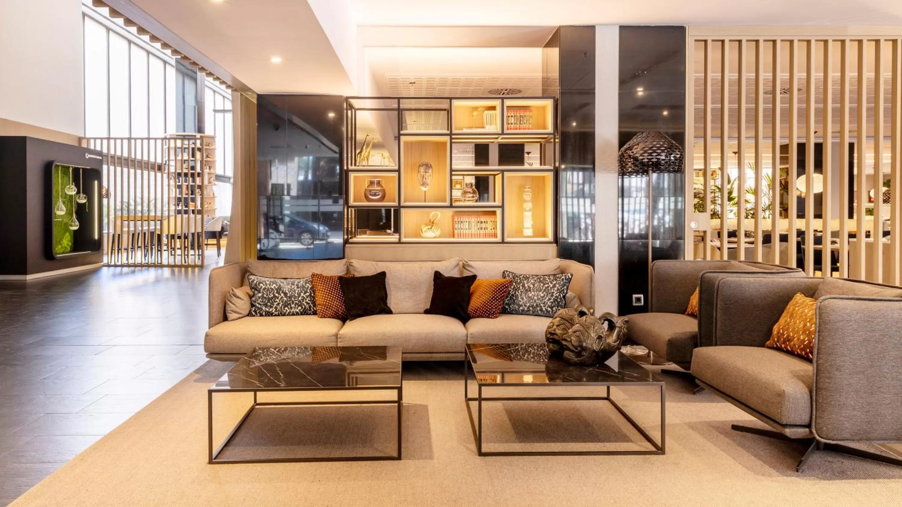 Lobby or reception in Ilunion Barcelona