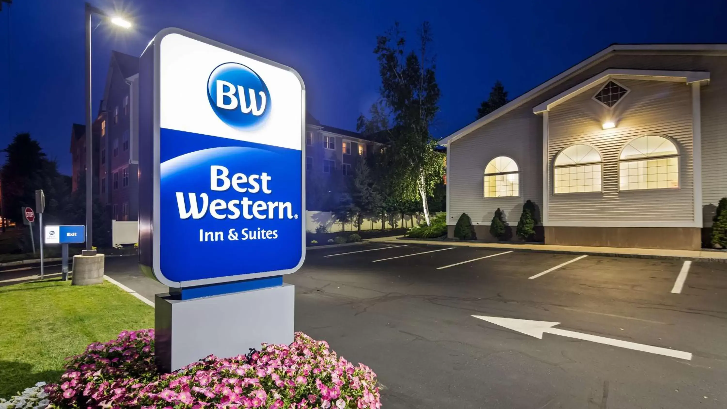 Property building in Best Western Concord Inn and Suites