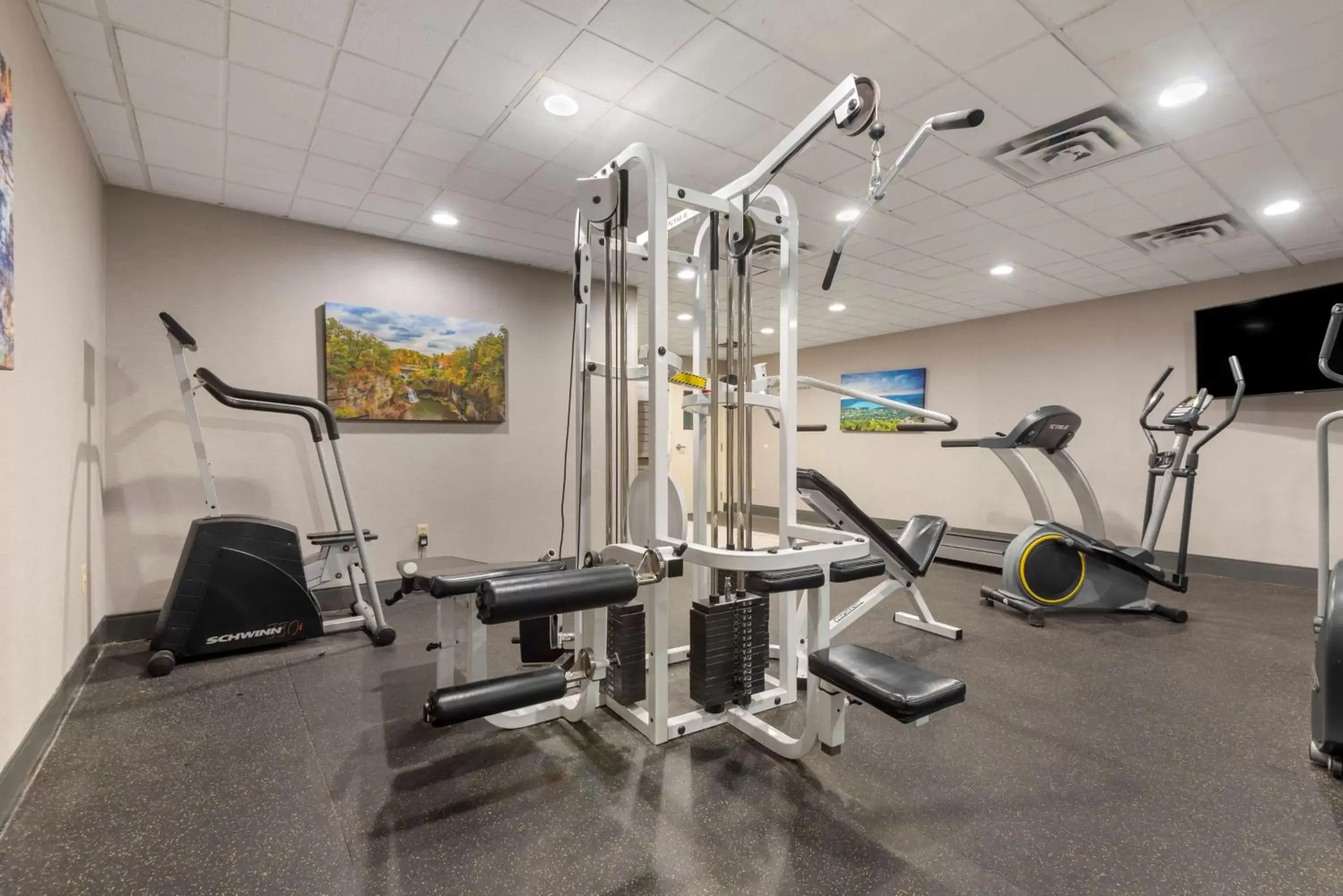 Spa and wellness centre/facilities, Fitness Center/Facilities in Best Western University Inn