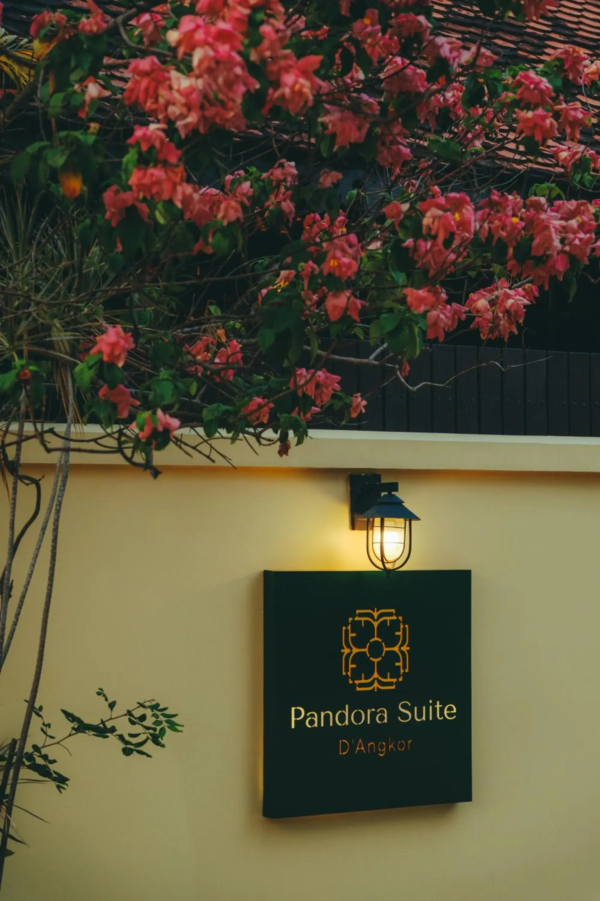 Property logo or sign in Pandora Suite D'Angkor
