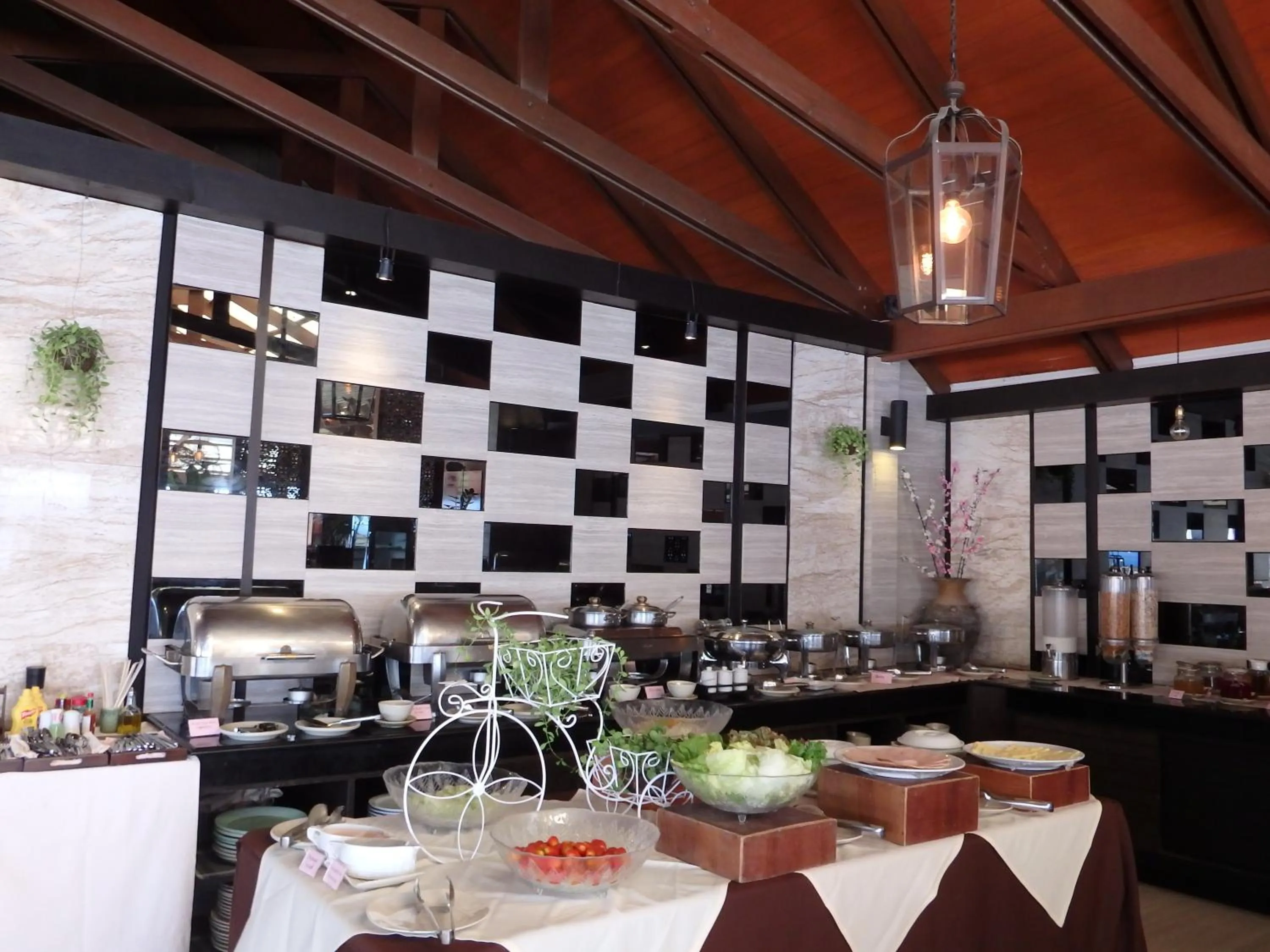 Breakfast in Montien House - SHA Plus