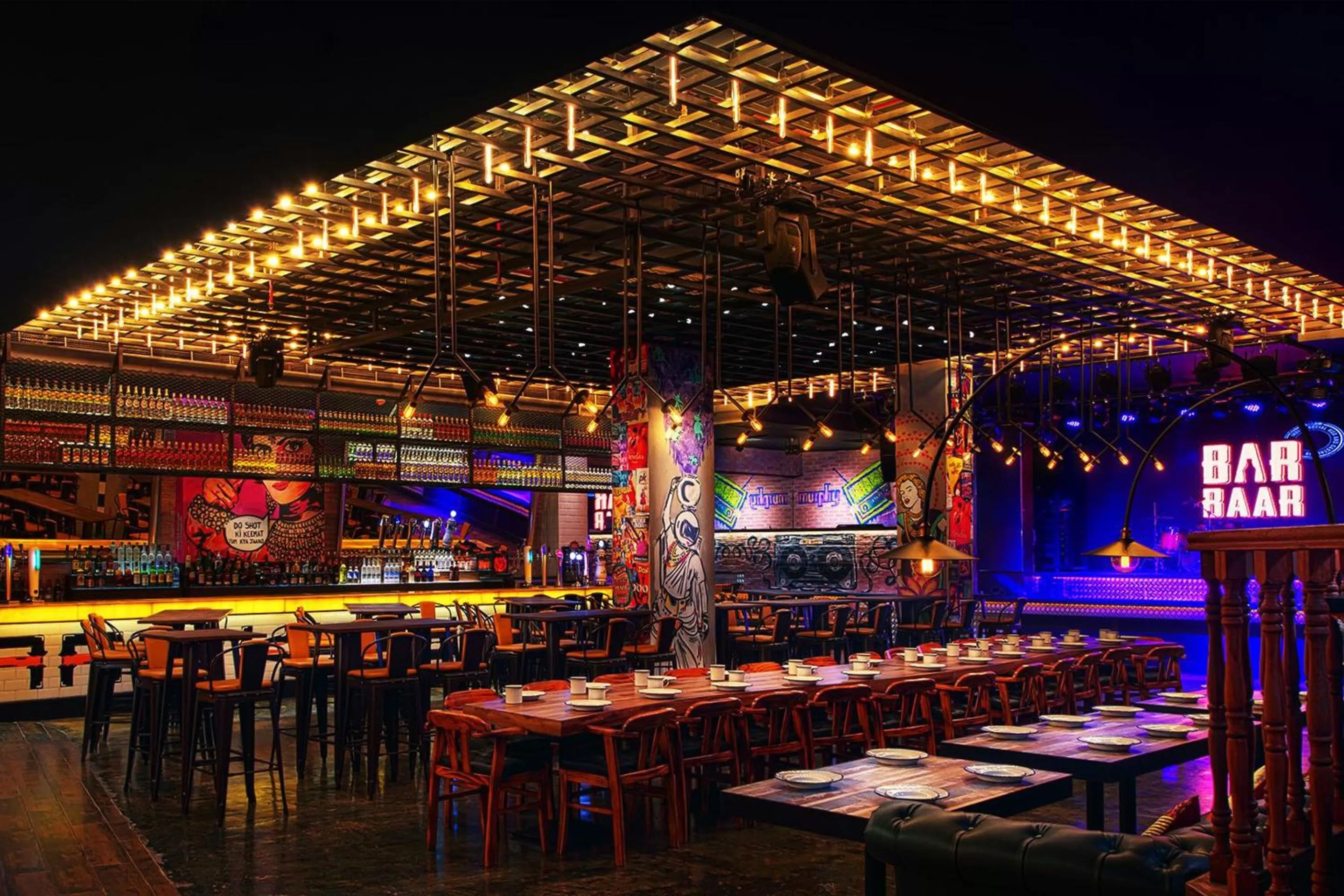 Nightclub / DJ in Majestic City Retreat Hotel