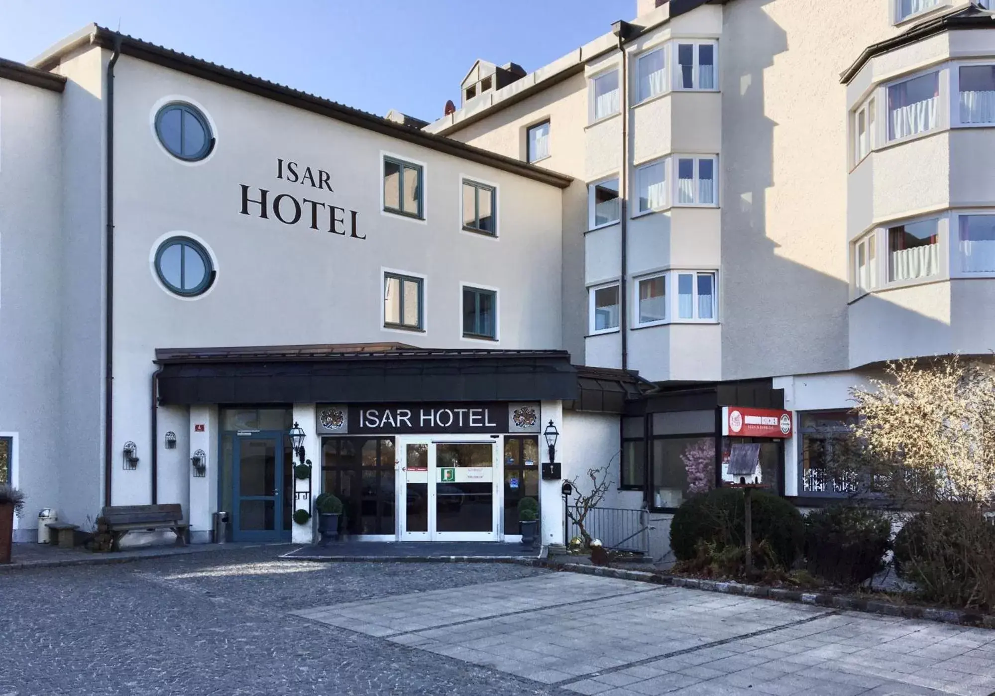 Facade/entrance, Property Building in Isar Hotel
