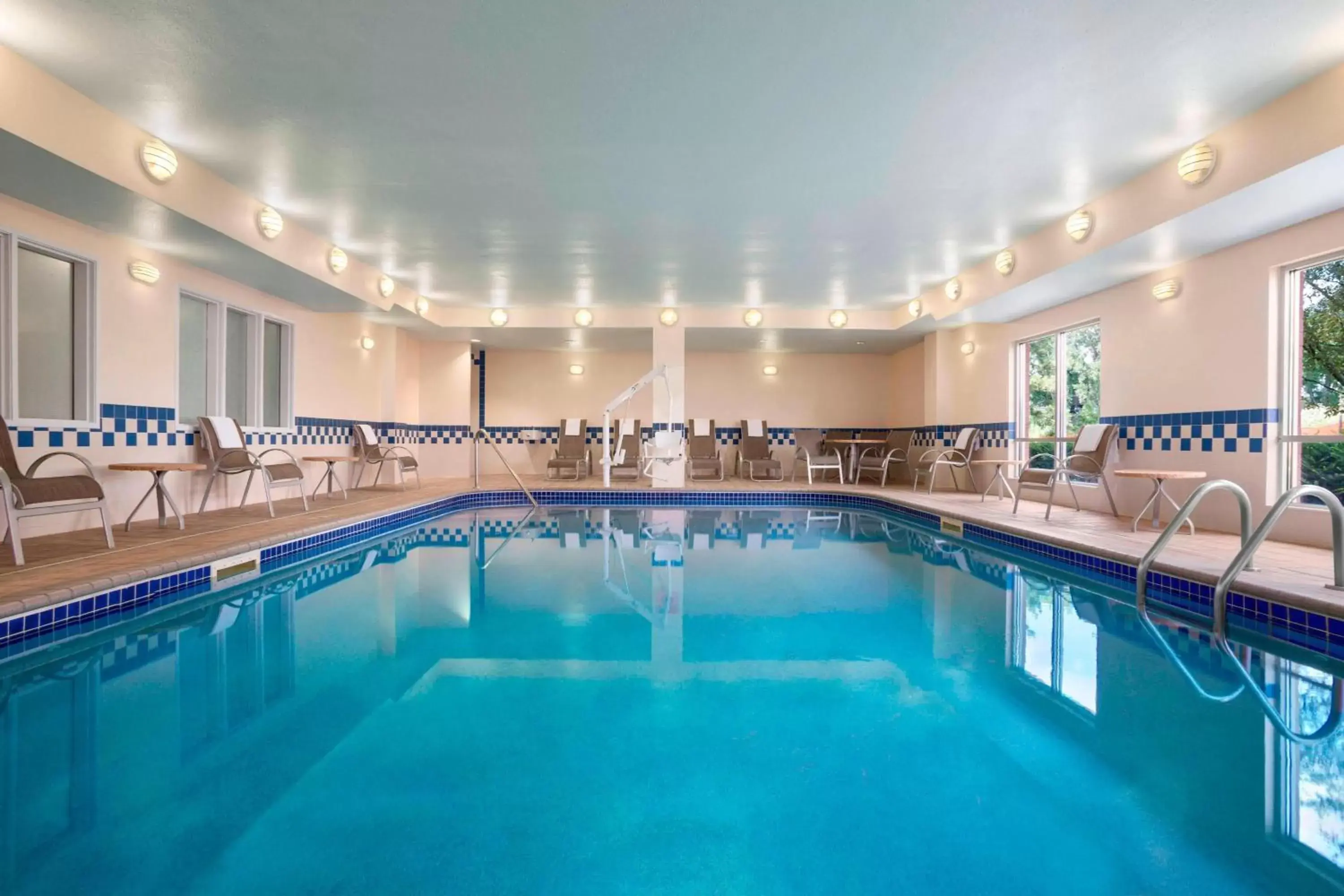 Swimming Pool in Fairfield Inn & Suites Minneapolis-St. Paul Airport