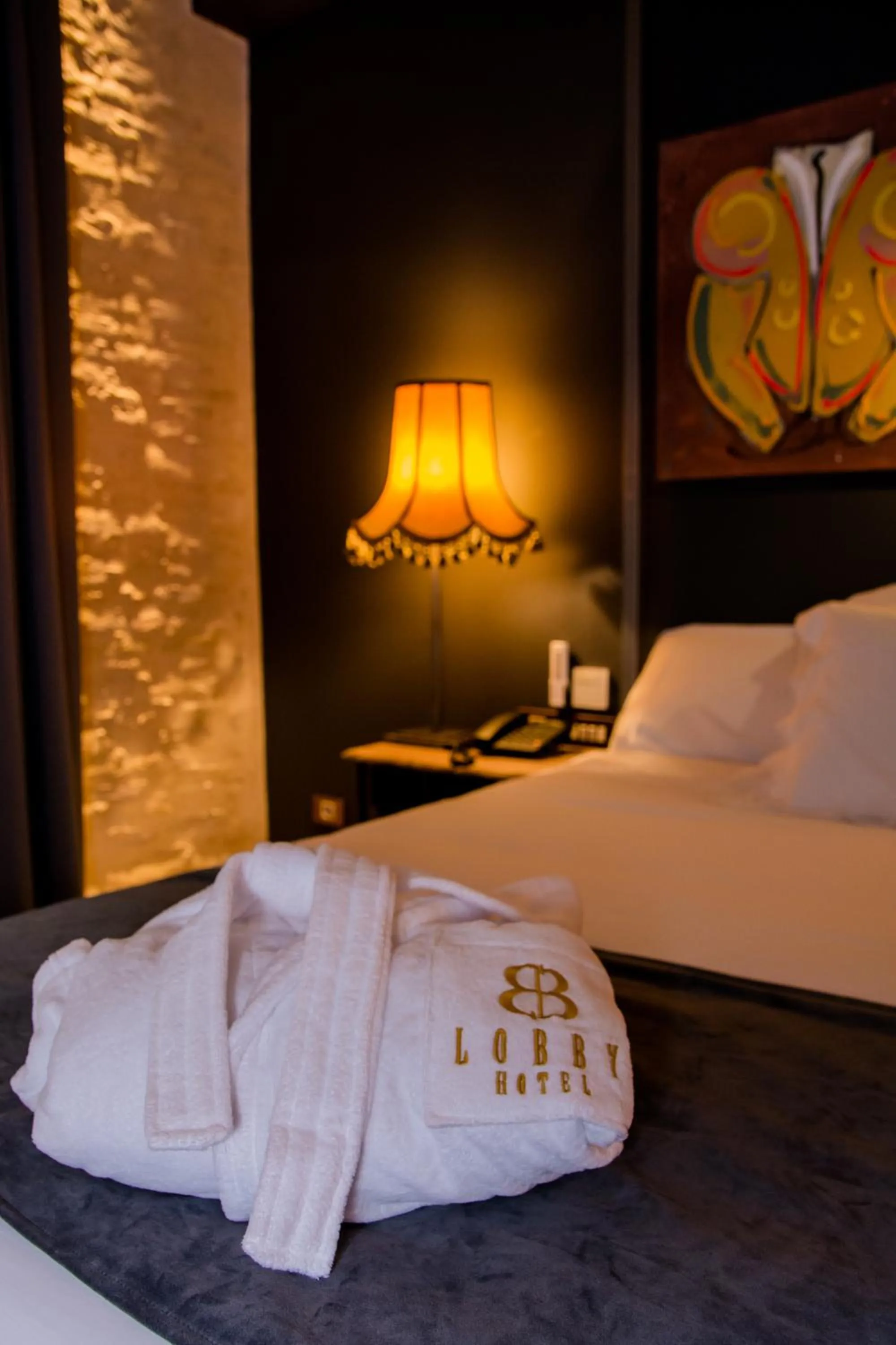 Bedroom, Bed in Hotel Lobby