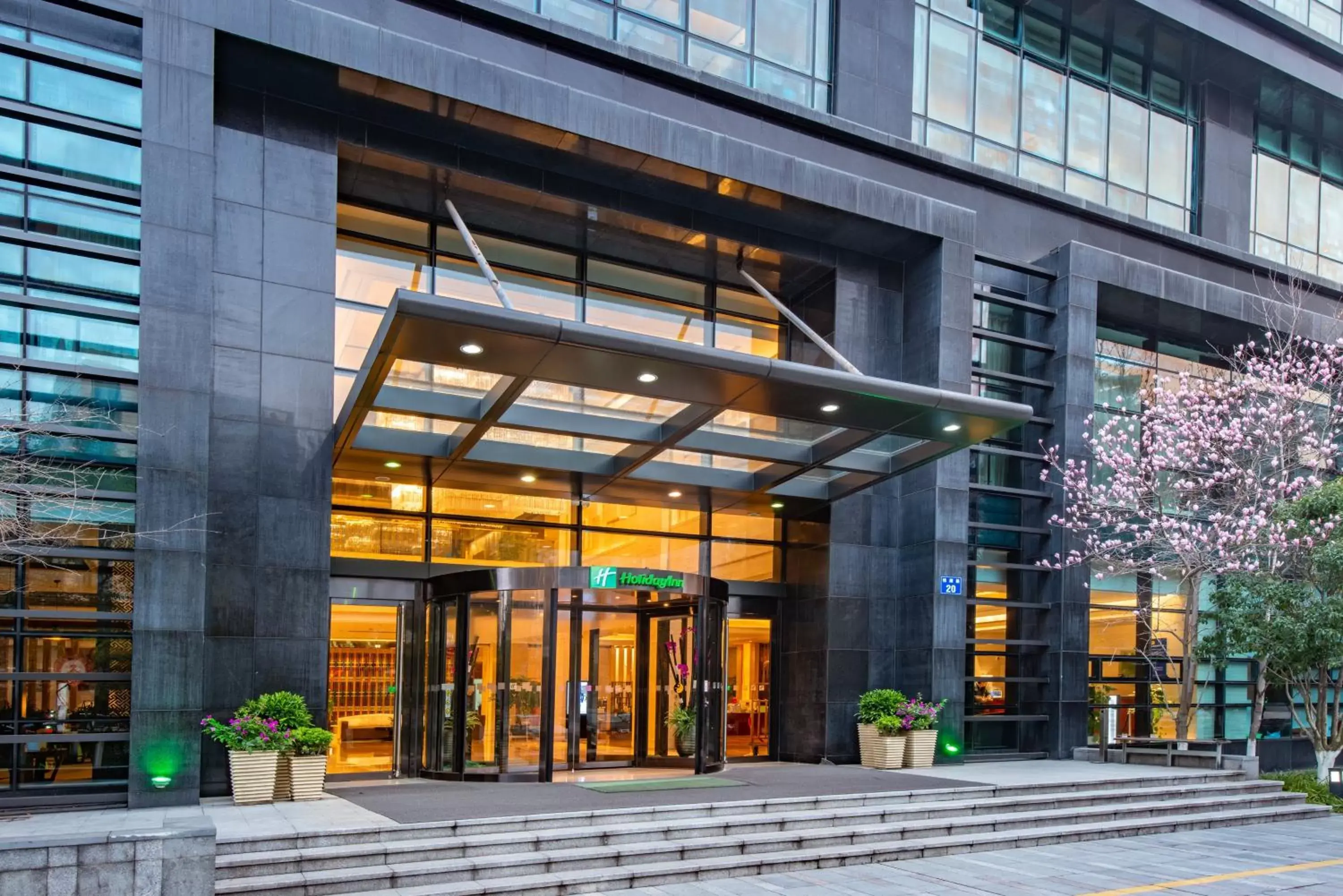 Property Building in Holiday Inn Hangzhou CBD, an IHG Hotel