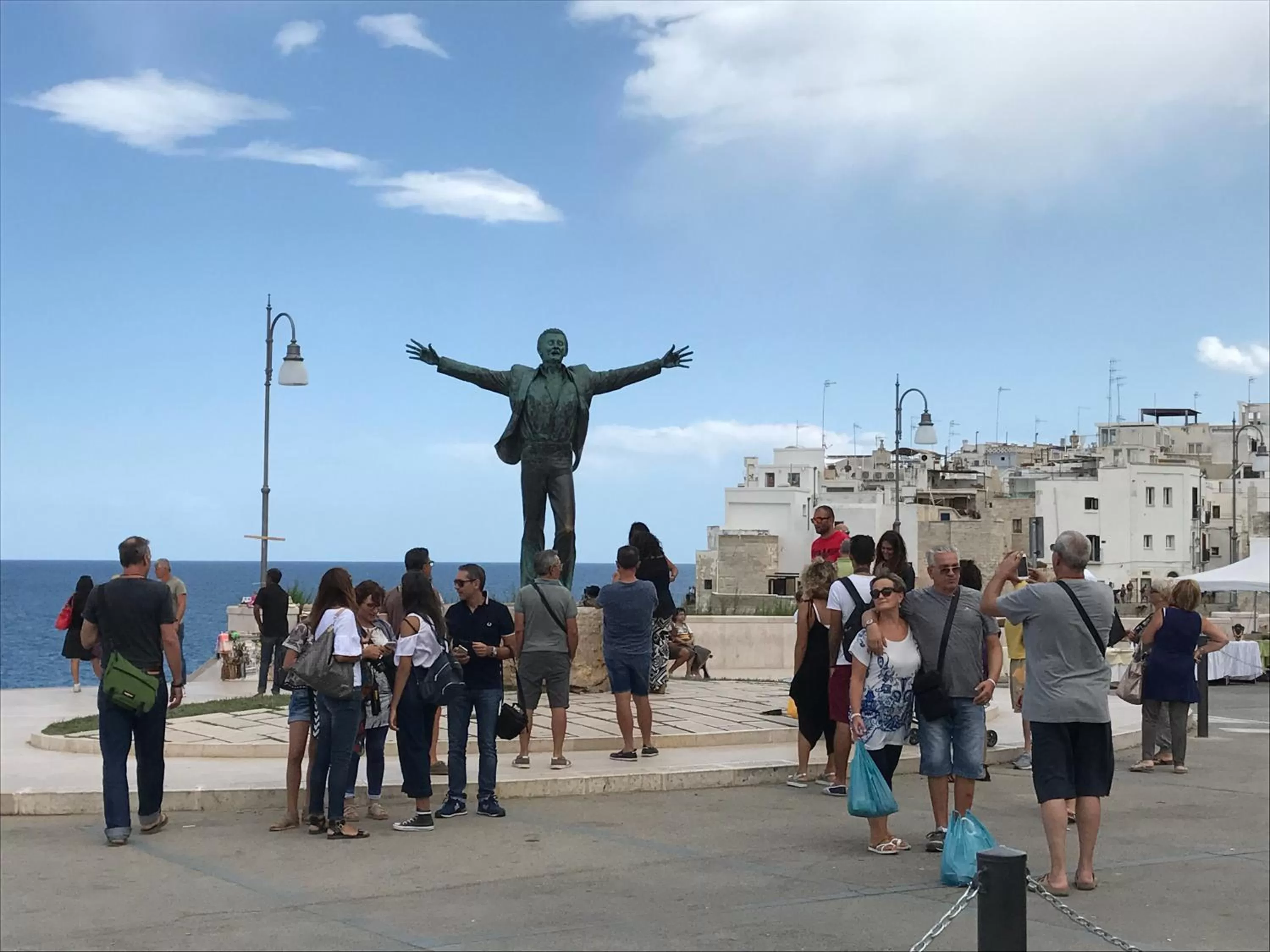 Neighbourhood in Amare il Mare