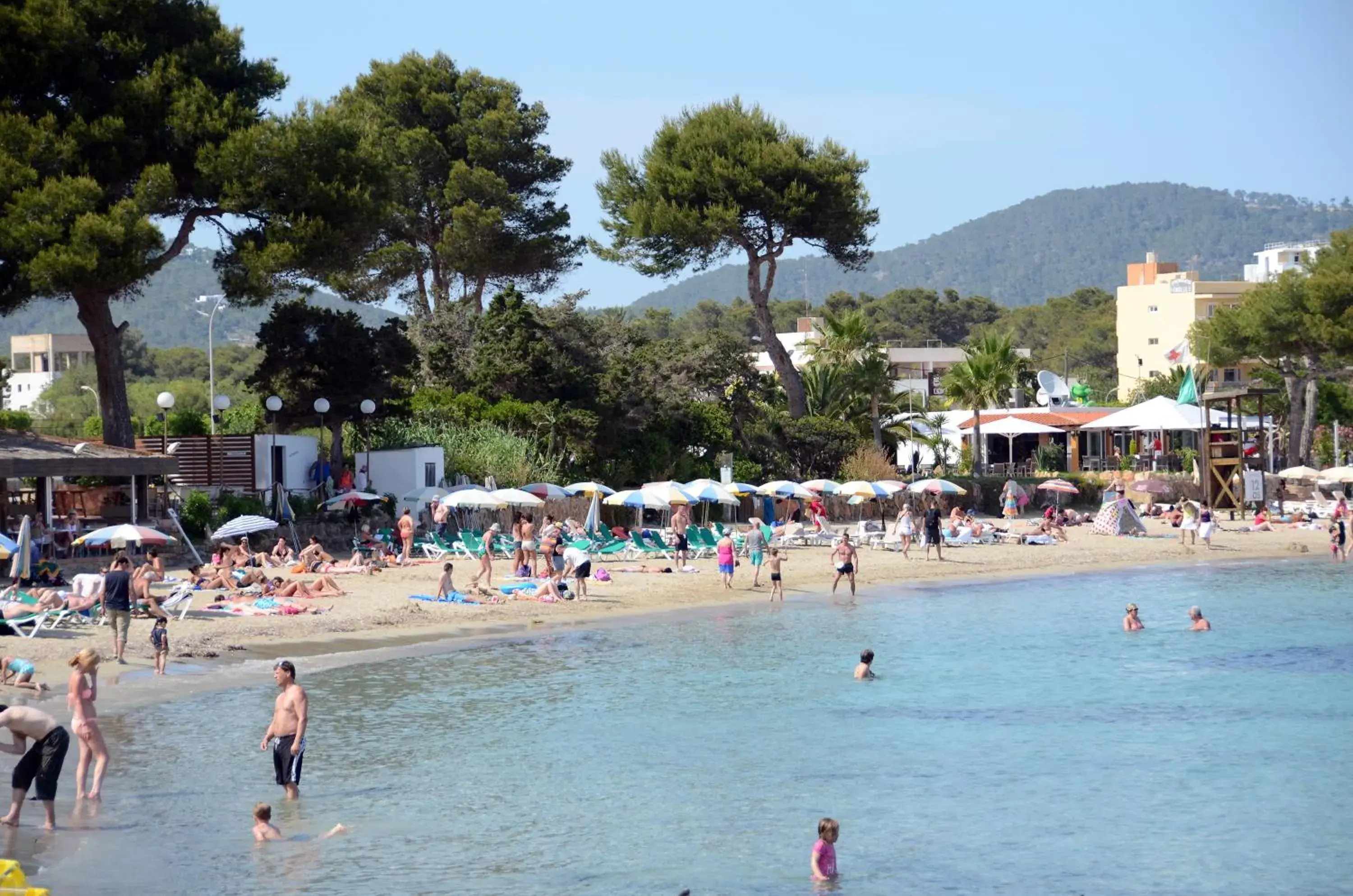 Area and facilities, Beach in Hotel Caribe