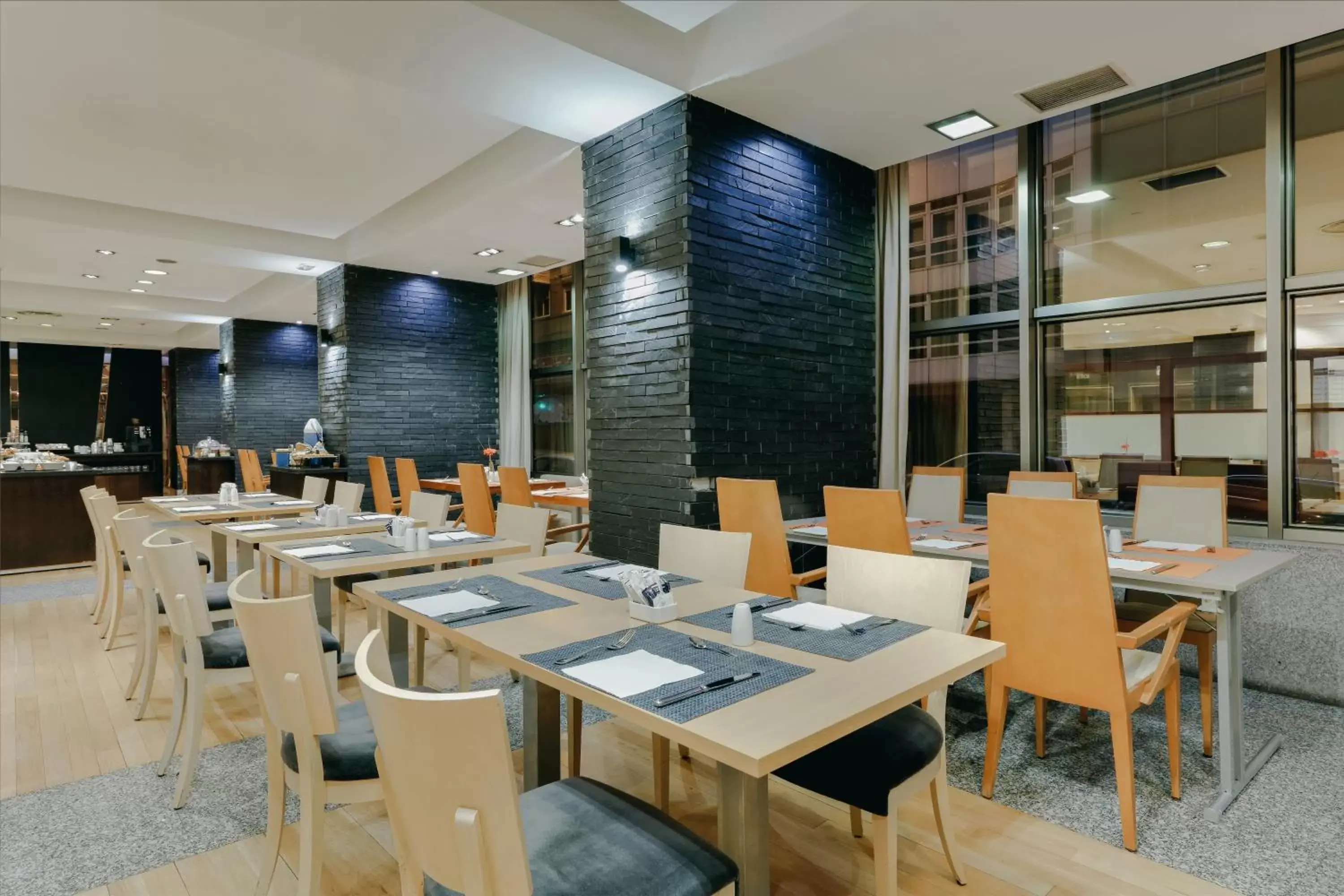 Restaurant/places to eat in Hesperia A Coruña Centro Restaurant/places to eat in Hesperia A Coruña Centro