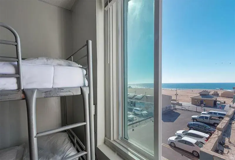 Sea view in ITH Surf City Hostel Hermosa Beach Sea view in ITH Surf City Hostel Hermosa Beach