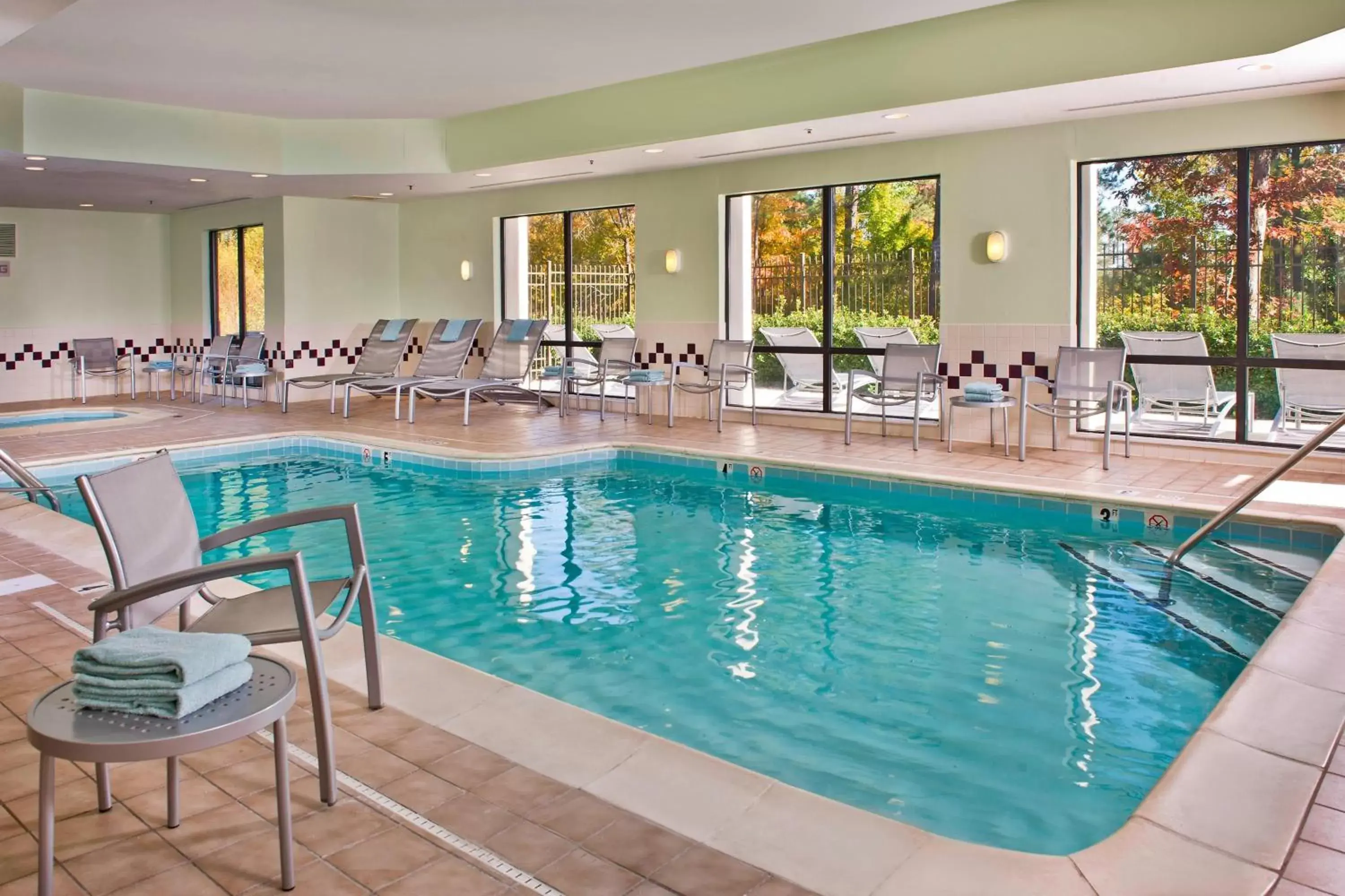 Swimming Pool in SpringHill Suites Raleigh-Durham Airport/Research Triangle Park