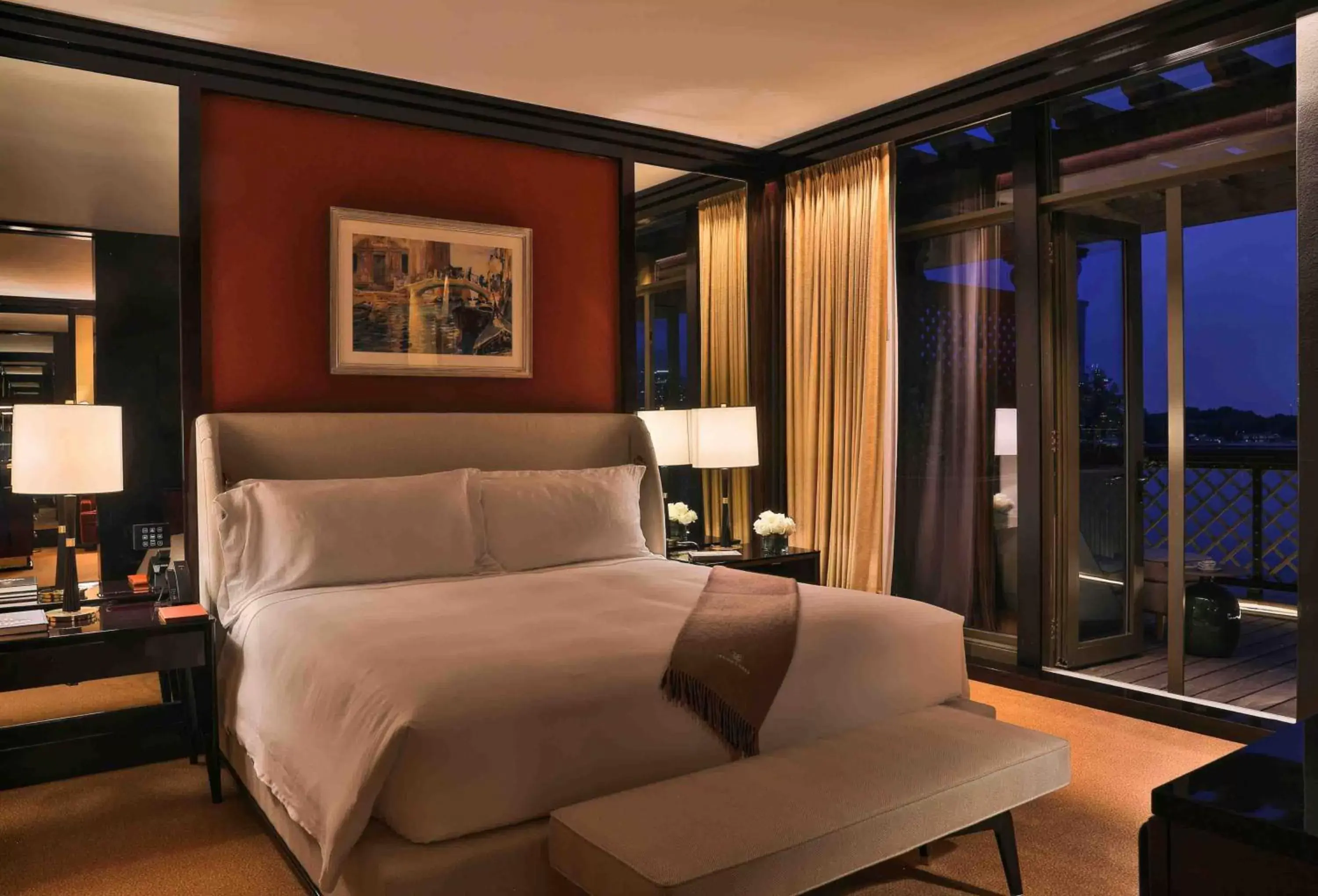 Bed in Casa Cipriani New York