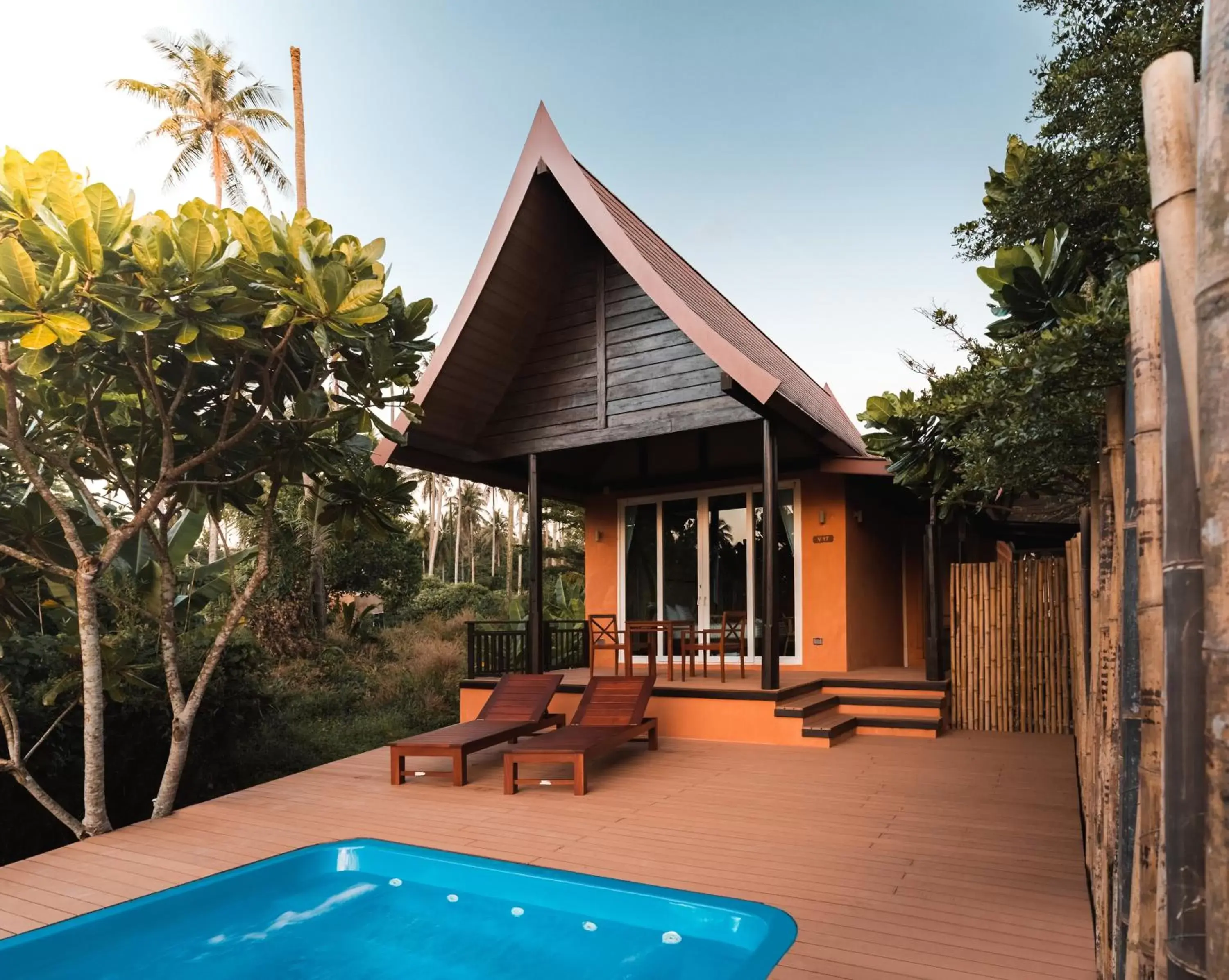 Facade/entrance, Swimming Pool in Koh Kood Paradise Beach