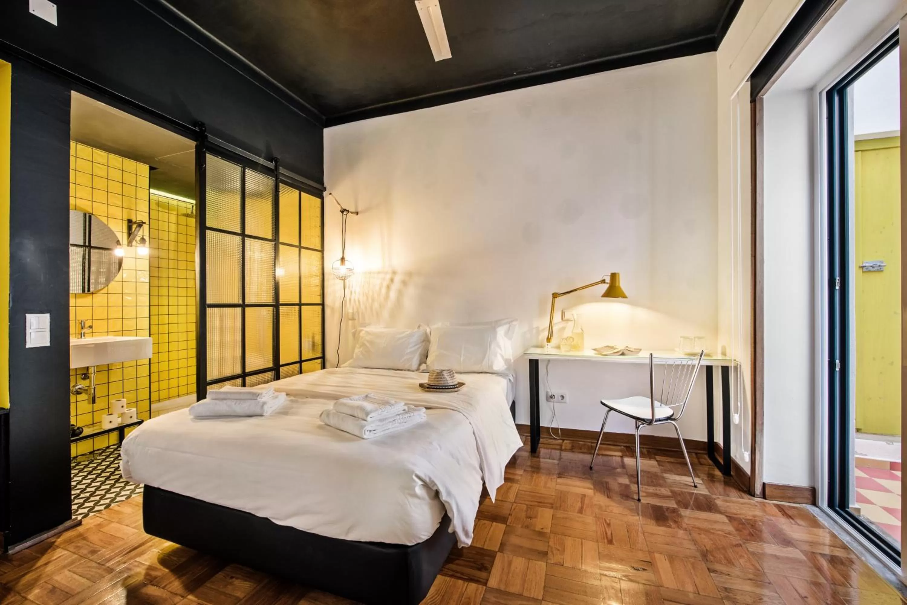 Bed in Lemon Tree Stay