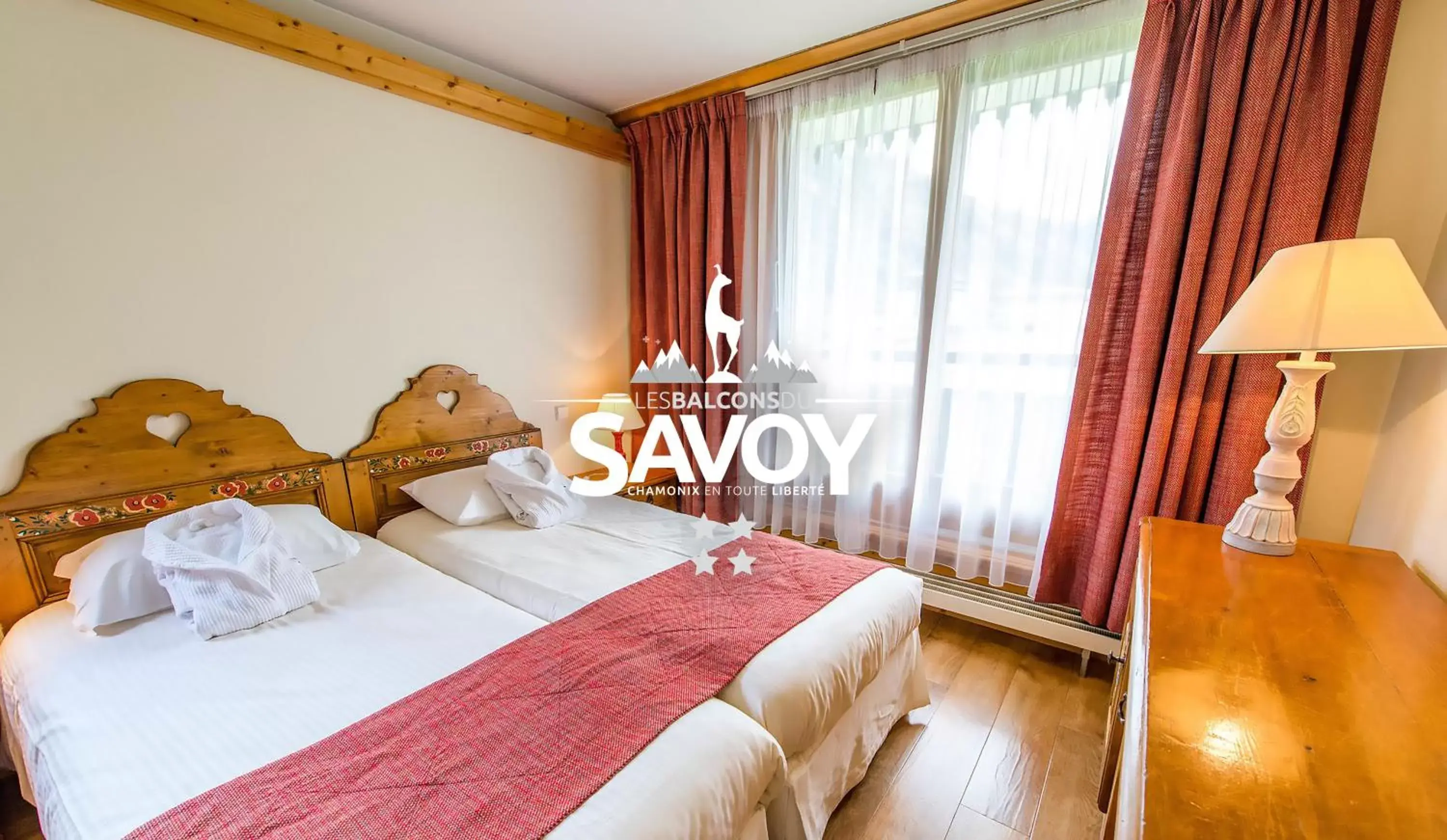 Bedroom in Les Balcons du Savoy