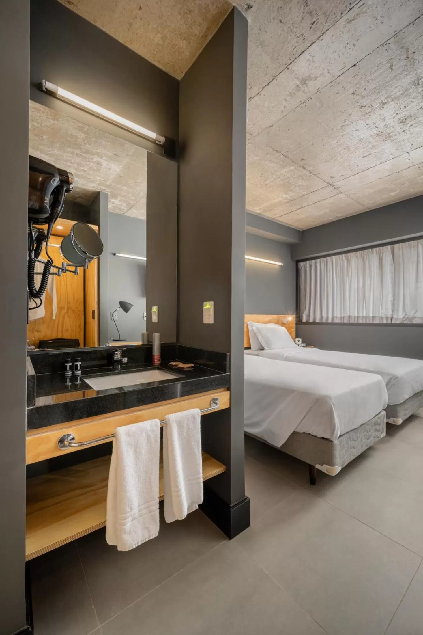 Bedroom, Bed in Intercity Canoas