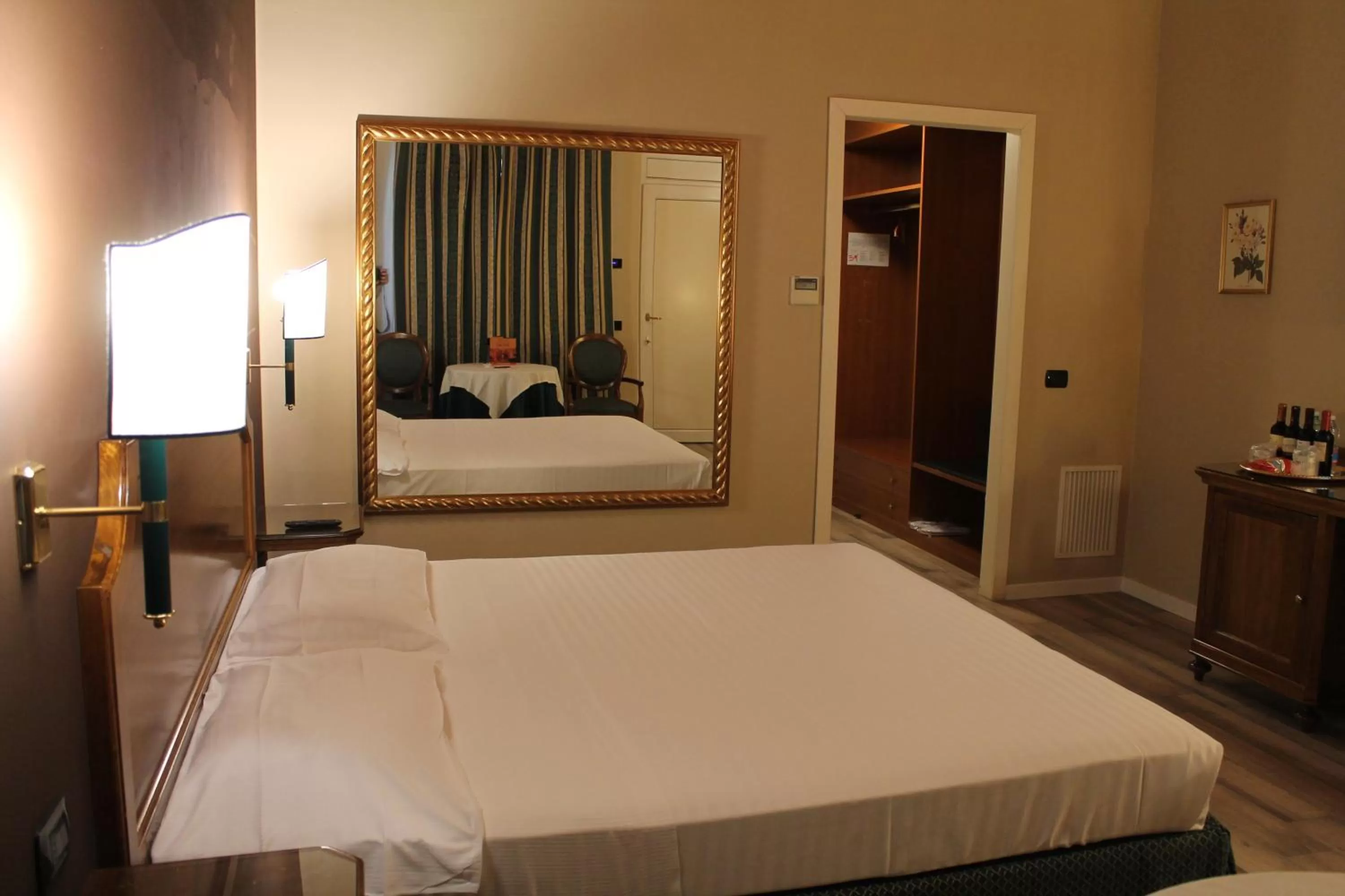 Photo of the whole room, Bed in Hotel Don Carlo