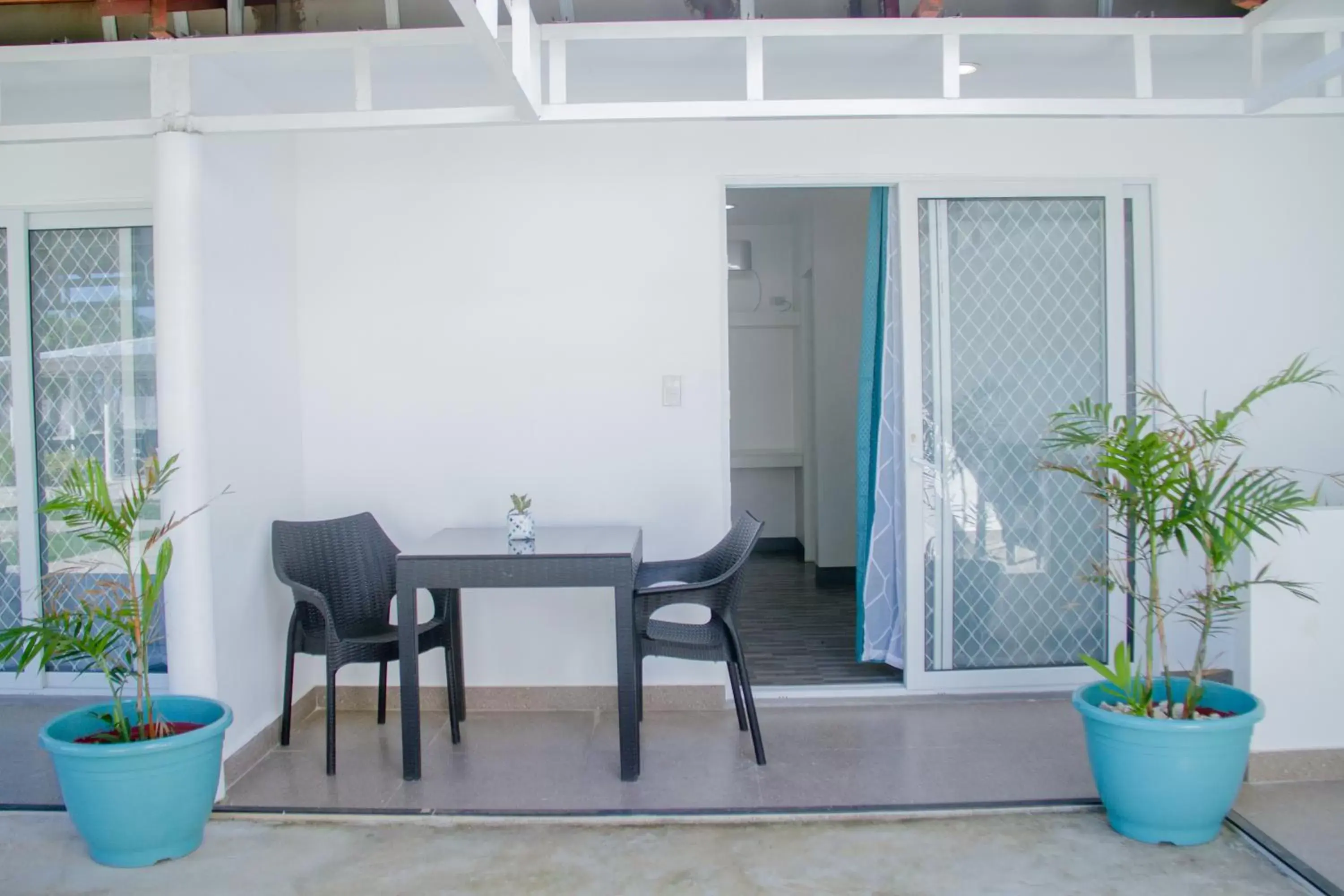 Patio in La Playa Estrella Beach Resort